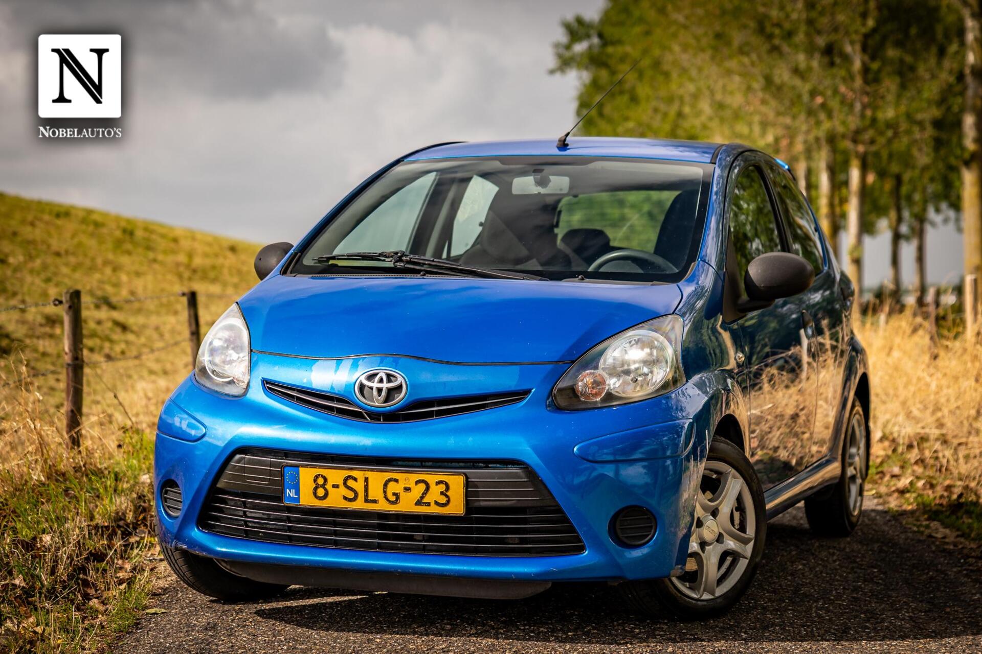 Toyota Toyota Aygo 1.0 VVT-i Access |Nap |5Deurs |LM Velgen |Airco 2013 - voorkant