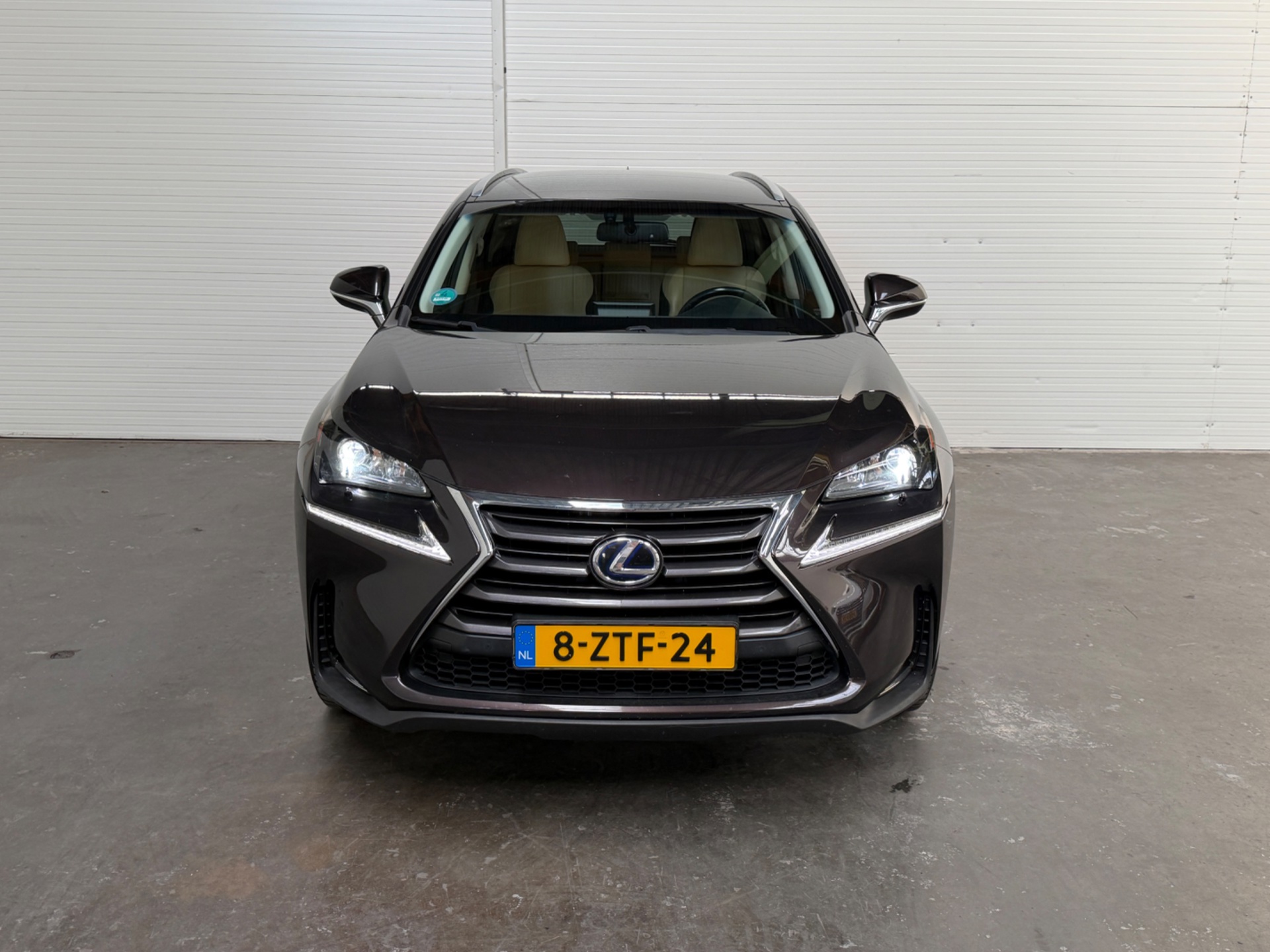 Foto van Lexus Lexus Nx300h