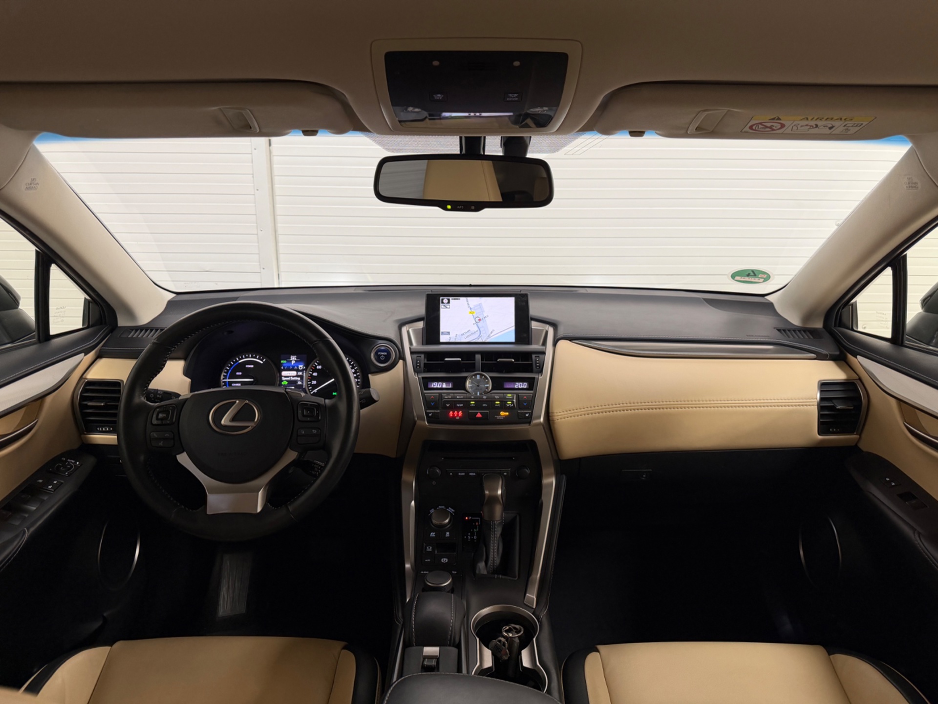 Foto van Lexus Lexus Nx300h