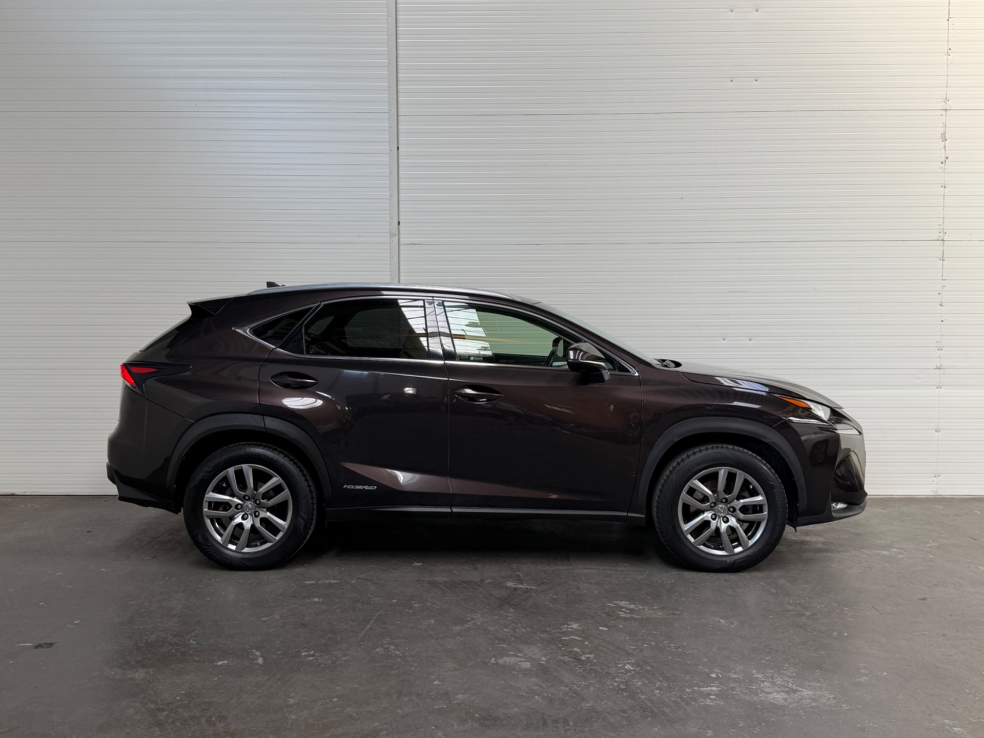Foto van Lexus Lexus Nx300h