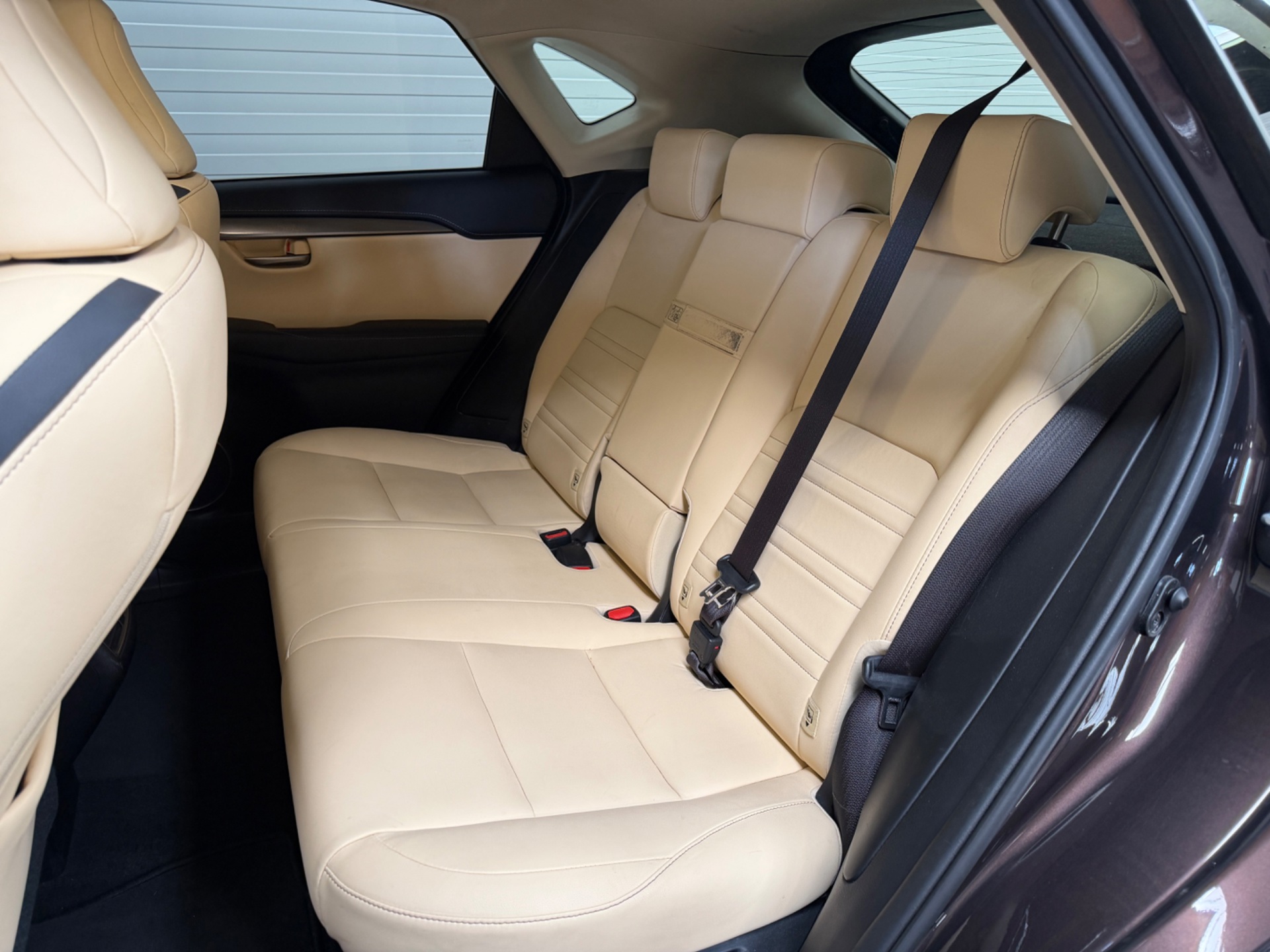 Foto van Lexus Lexus Nx300h