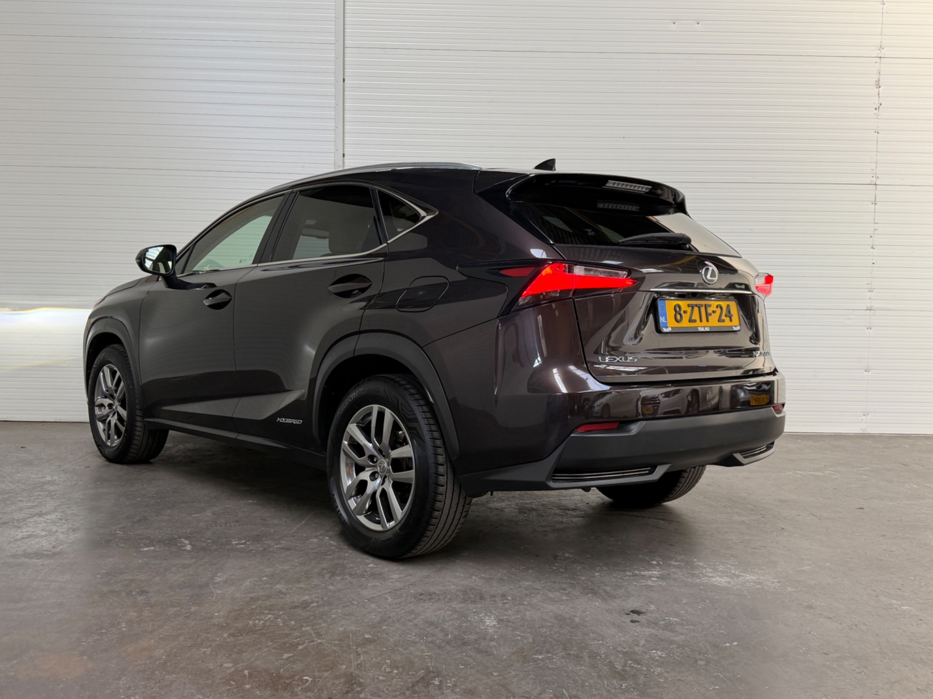 Foto van Lexus Lexus Nx300h