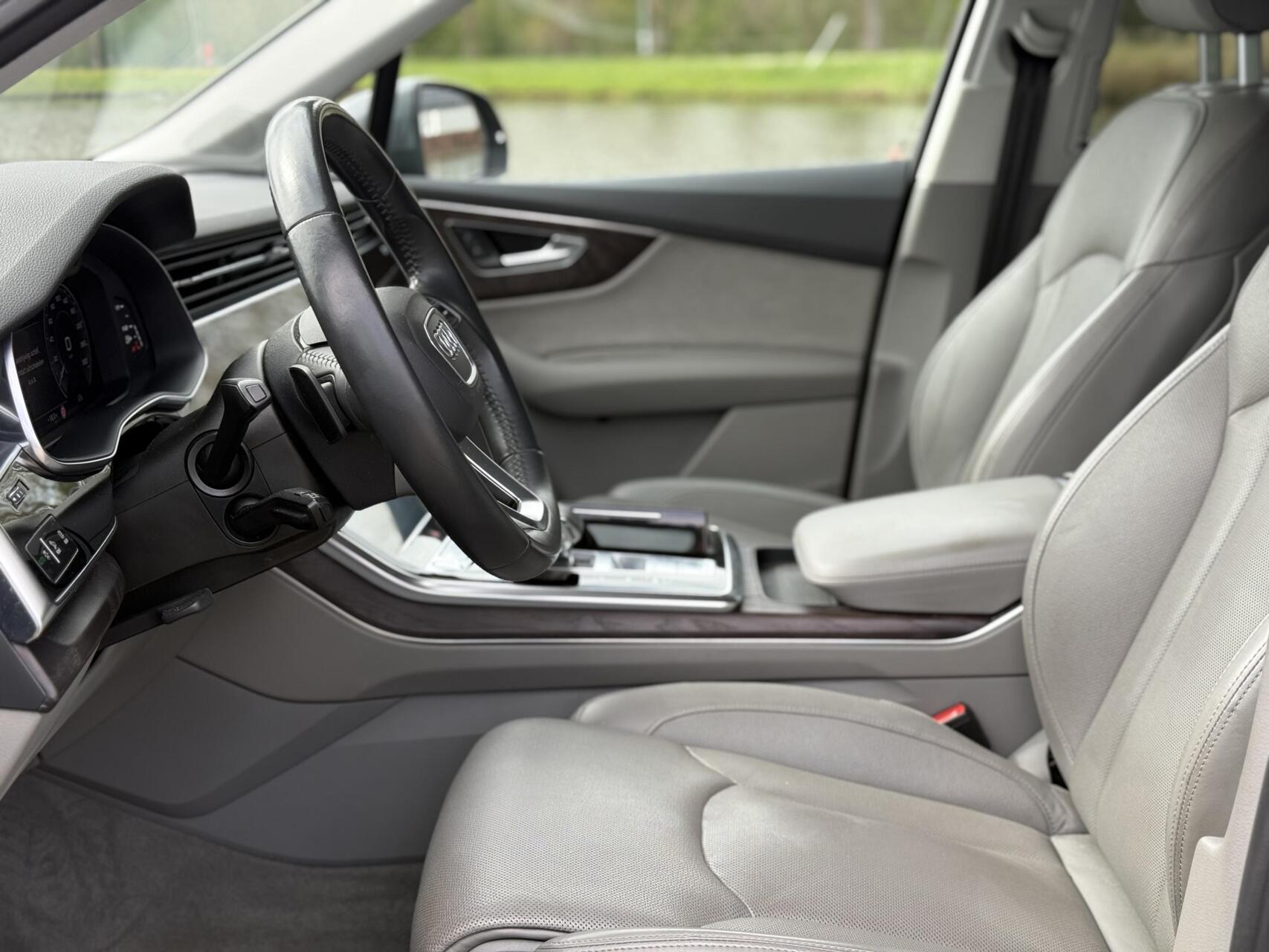 Foto van Audi Q7 55 TFSI E