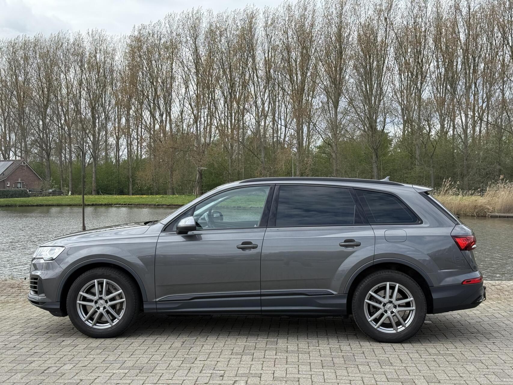 Foto van Audi Q7 55 TFSI E