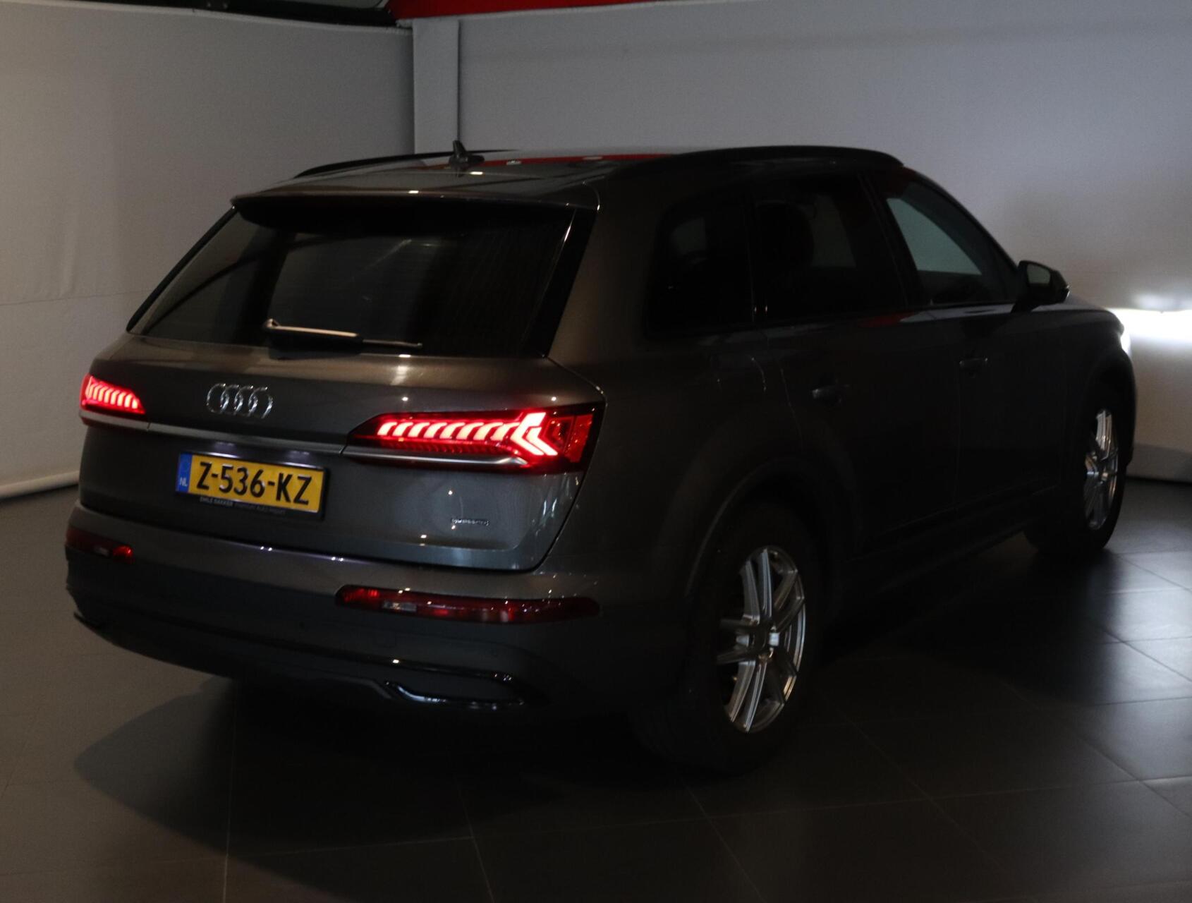 Foto van Audi Q7 55 TFSI E