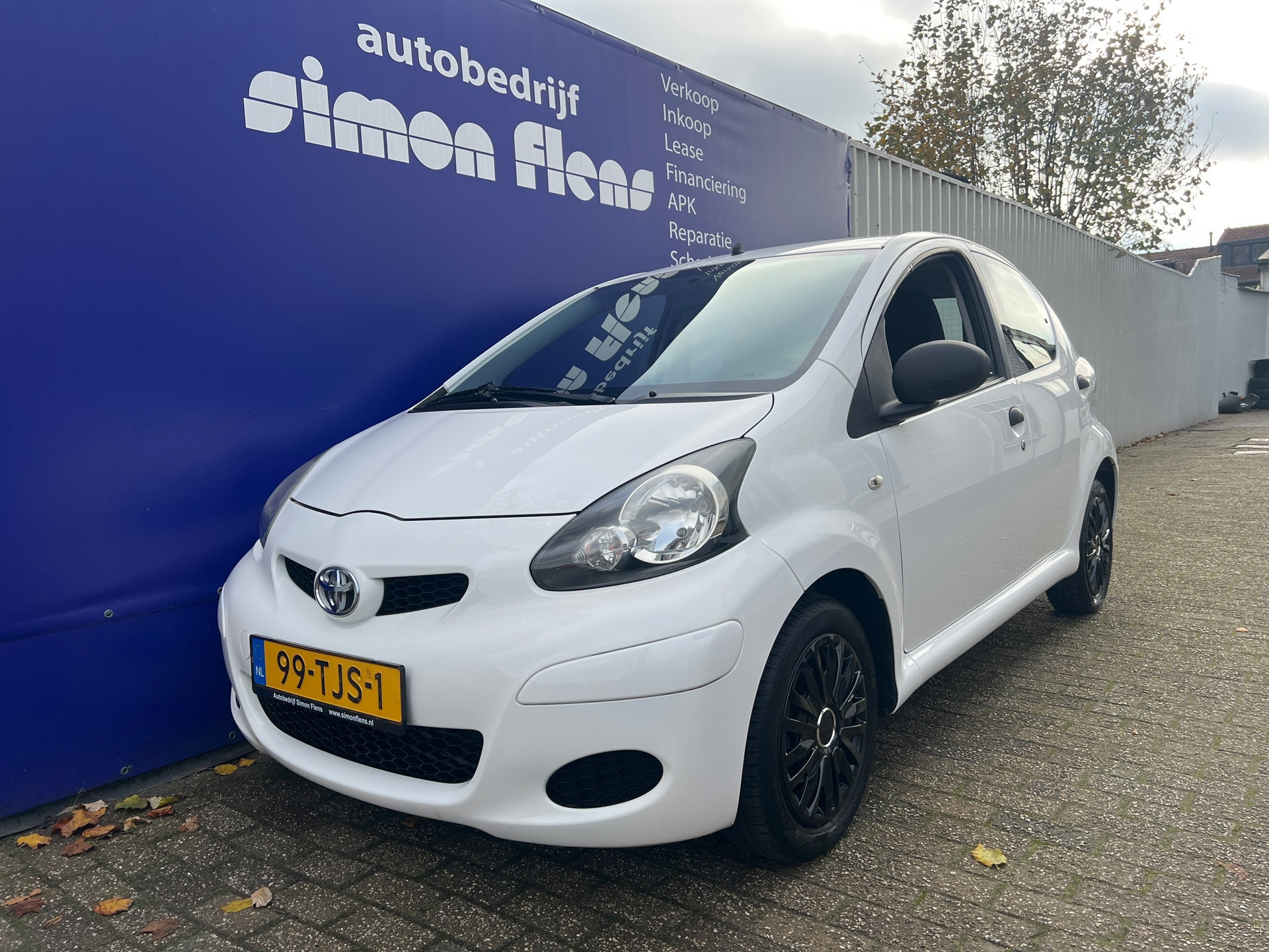 Toyota Toyota Aygo 1.0-12V Now*AIRCO* 2012 - voorkant
