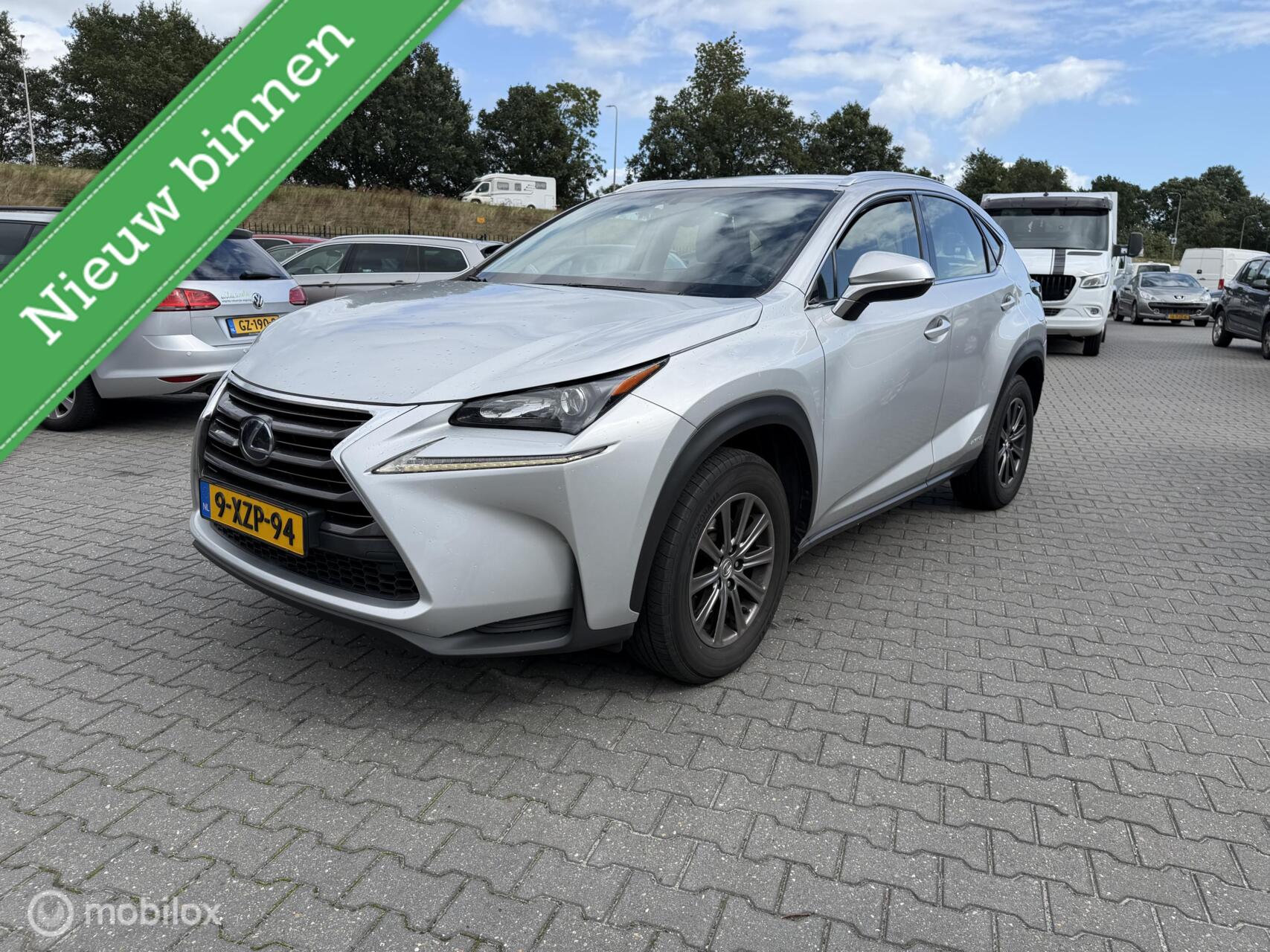 Lexus Lexus Nx300h 300h AWD dealer onderhouden VAN A TOT Z 2014 - voorkant