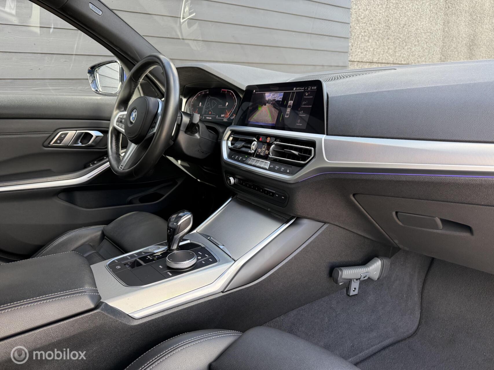 Foto van BMW 320i