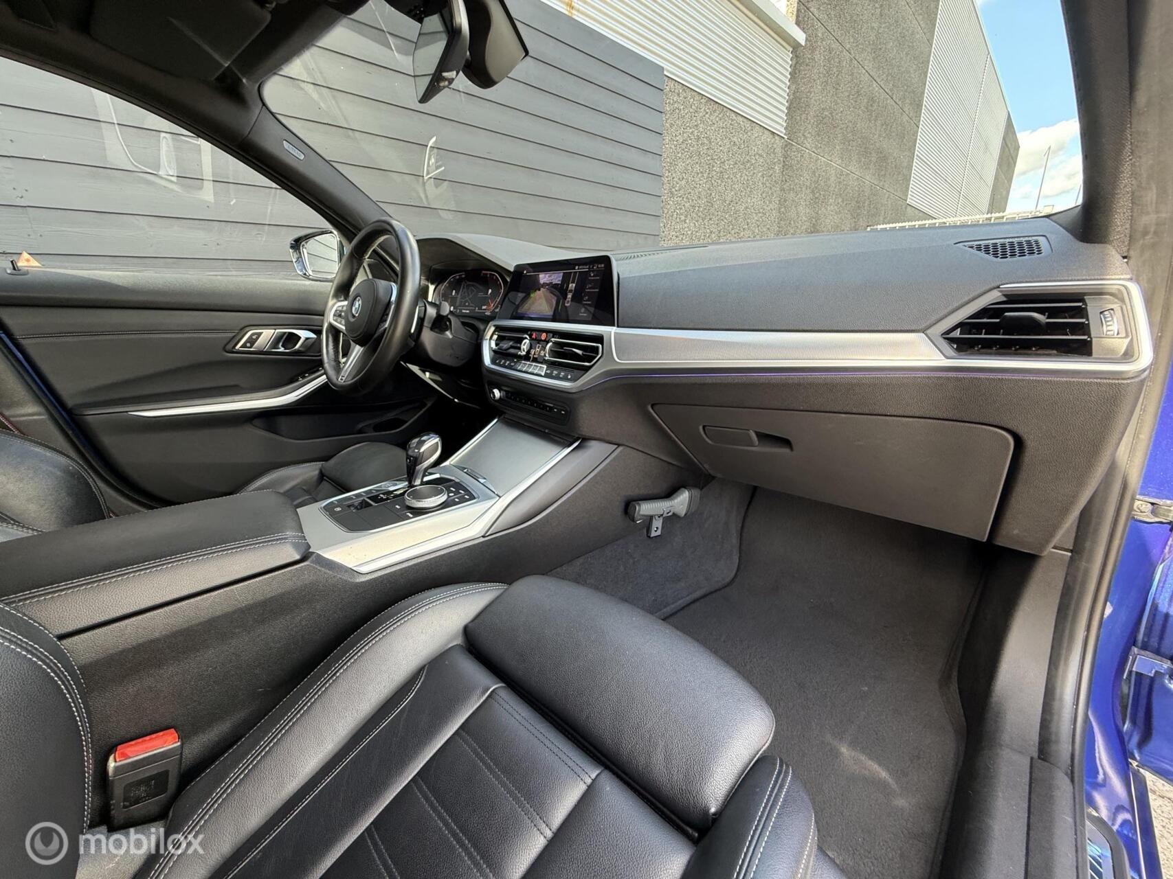 Foto van BMW 320i