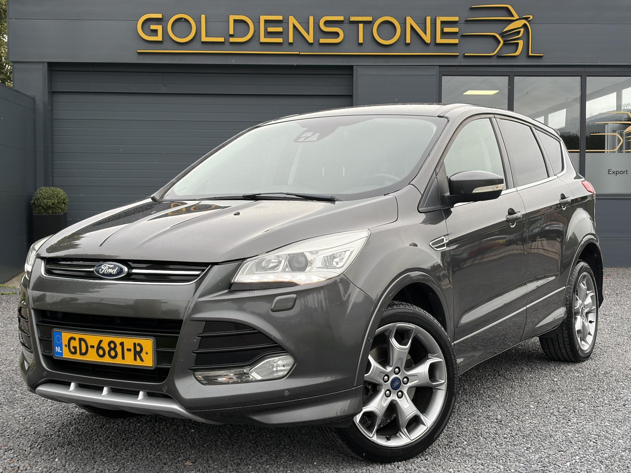 Ford Kuga 1.5 Titanium Plus 4WD 2015 - voorkant