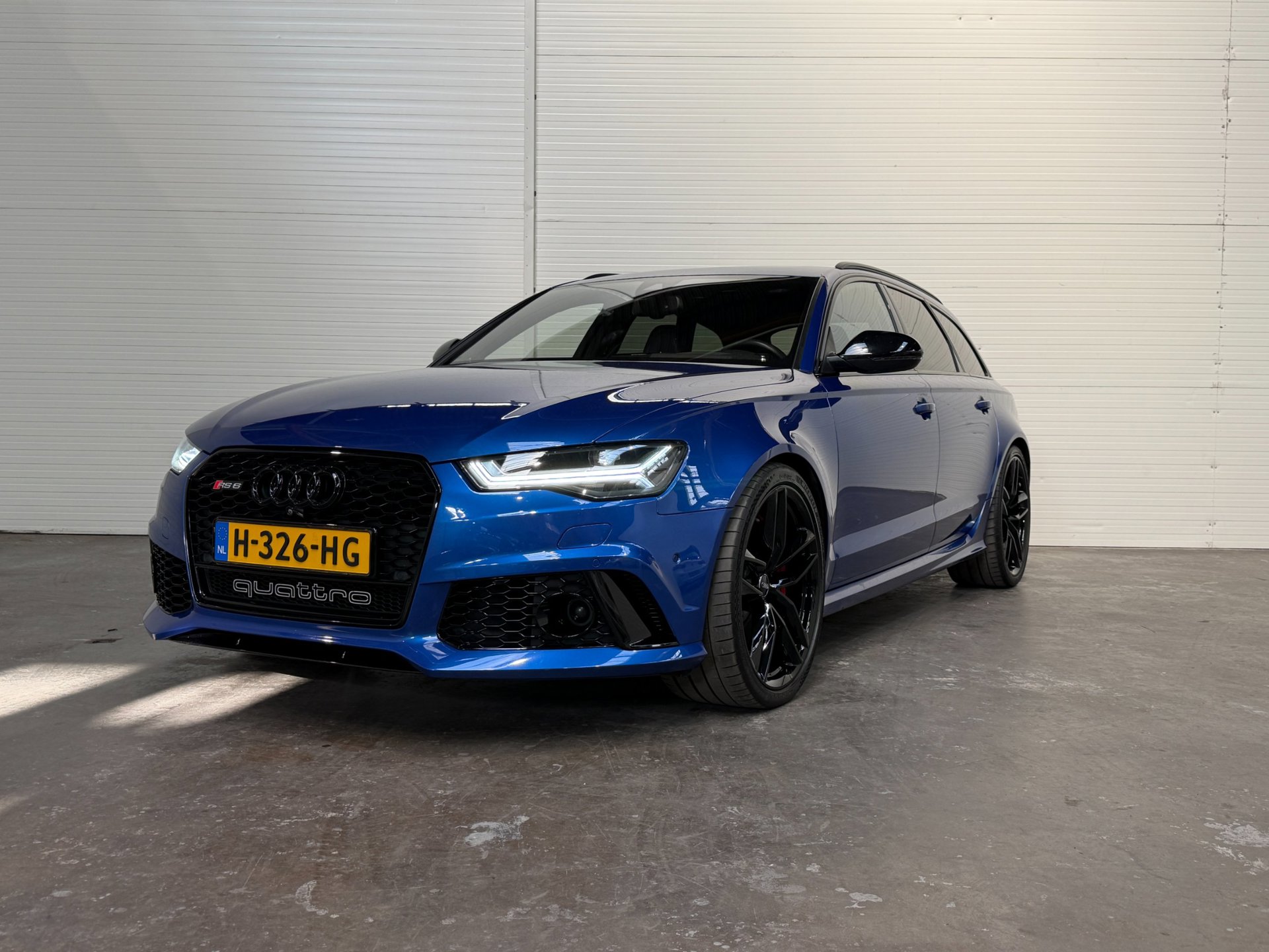Foto van Audi RS 6 Avant Performance