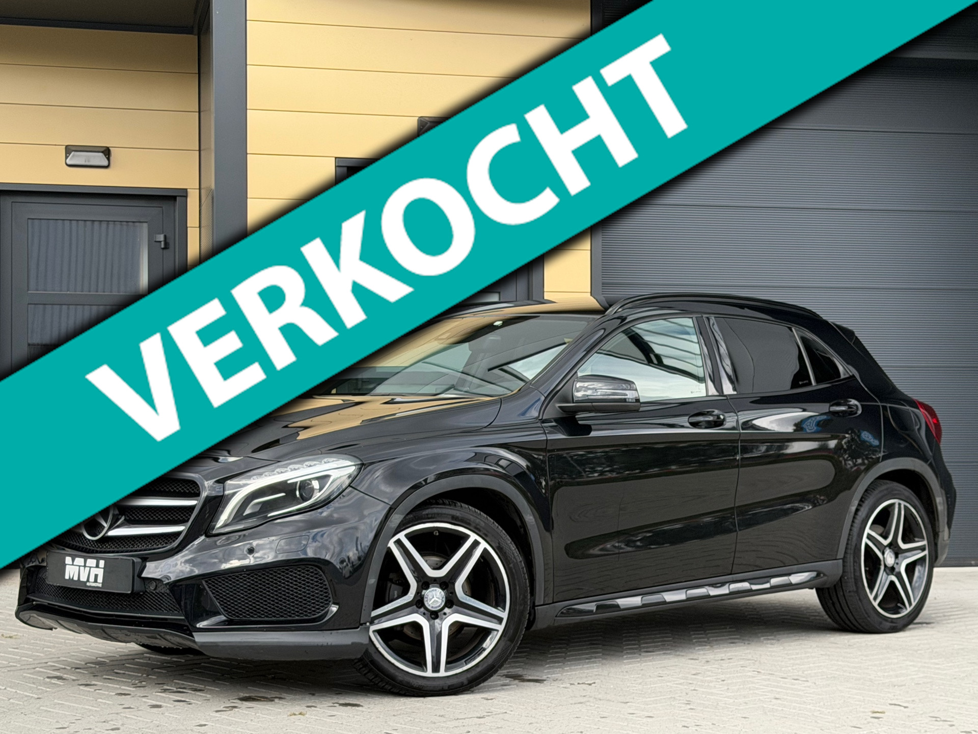 Mercedes-Benz Gla 200 CDI 200 CDI Edition 1 - Automaat - AMG - Lane - Leder - Camera - LED - Navi - Climate 2015 - voorkant