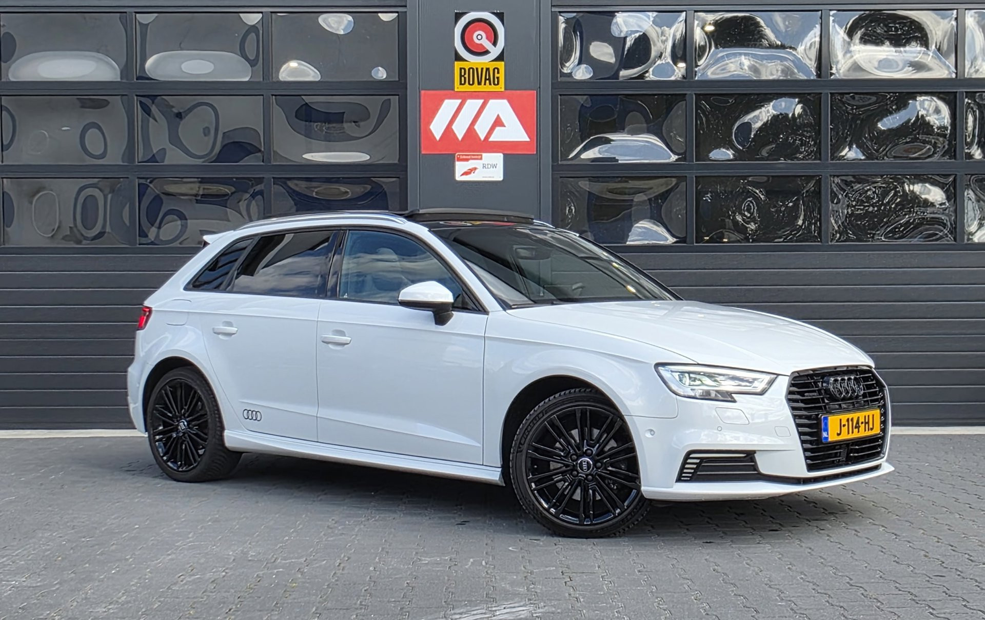 Foto van Audi A3 Sportback E-tron