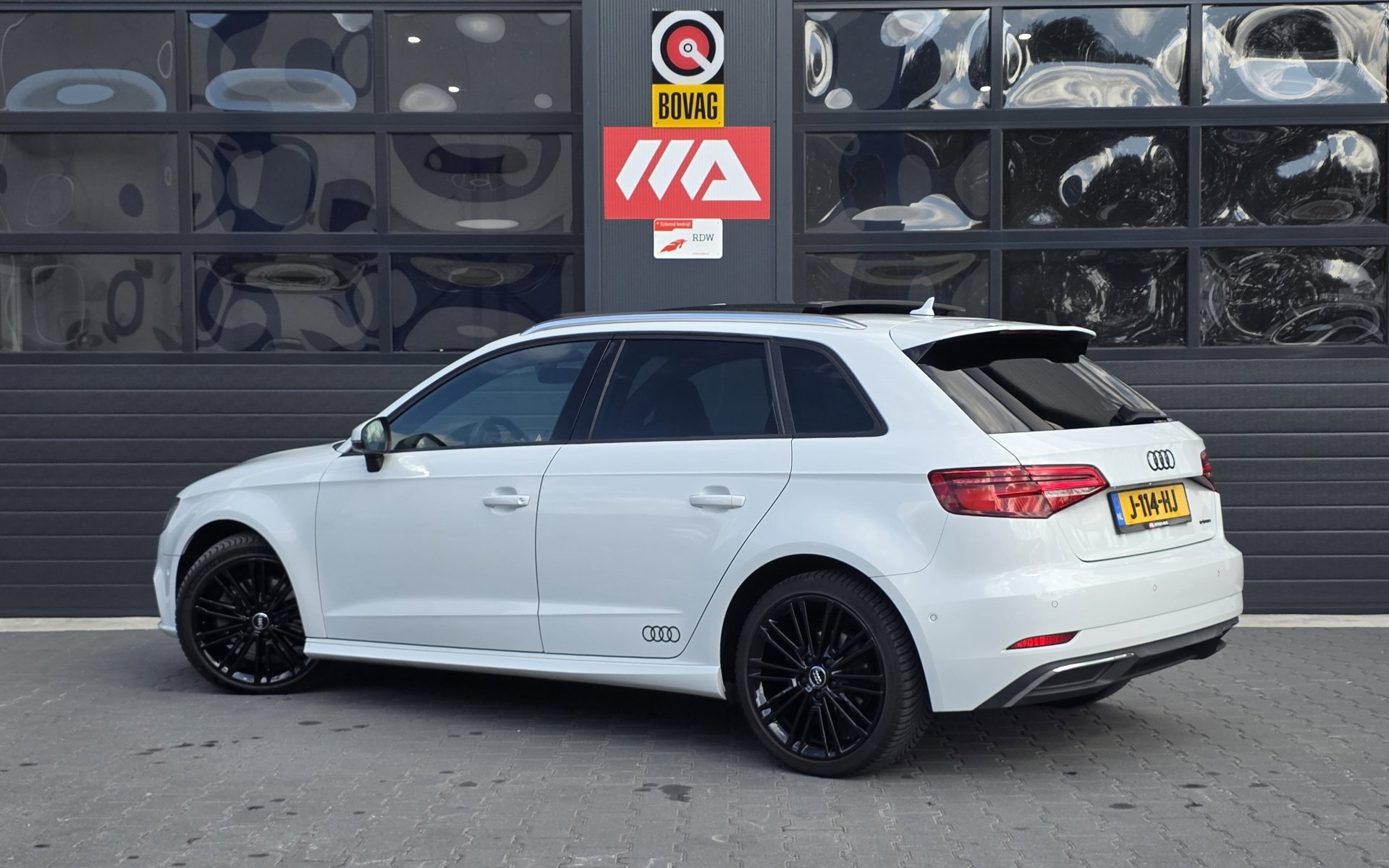 Foto van Audi A3 Sportback E-tron