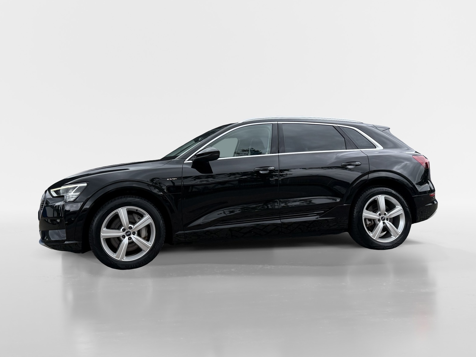 Foto van Audi E-tron 55