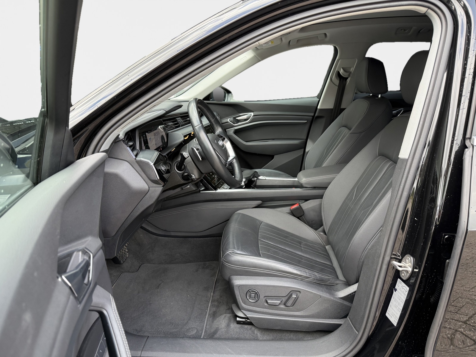 Foto van Audi E-tron 55