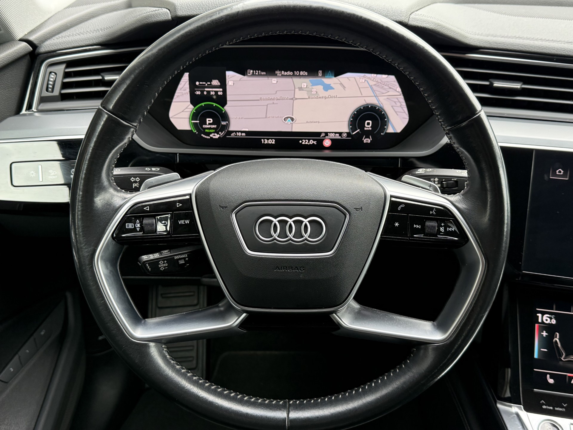 Foto van Audi E-tron 55
