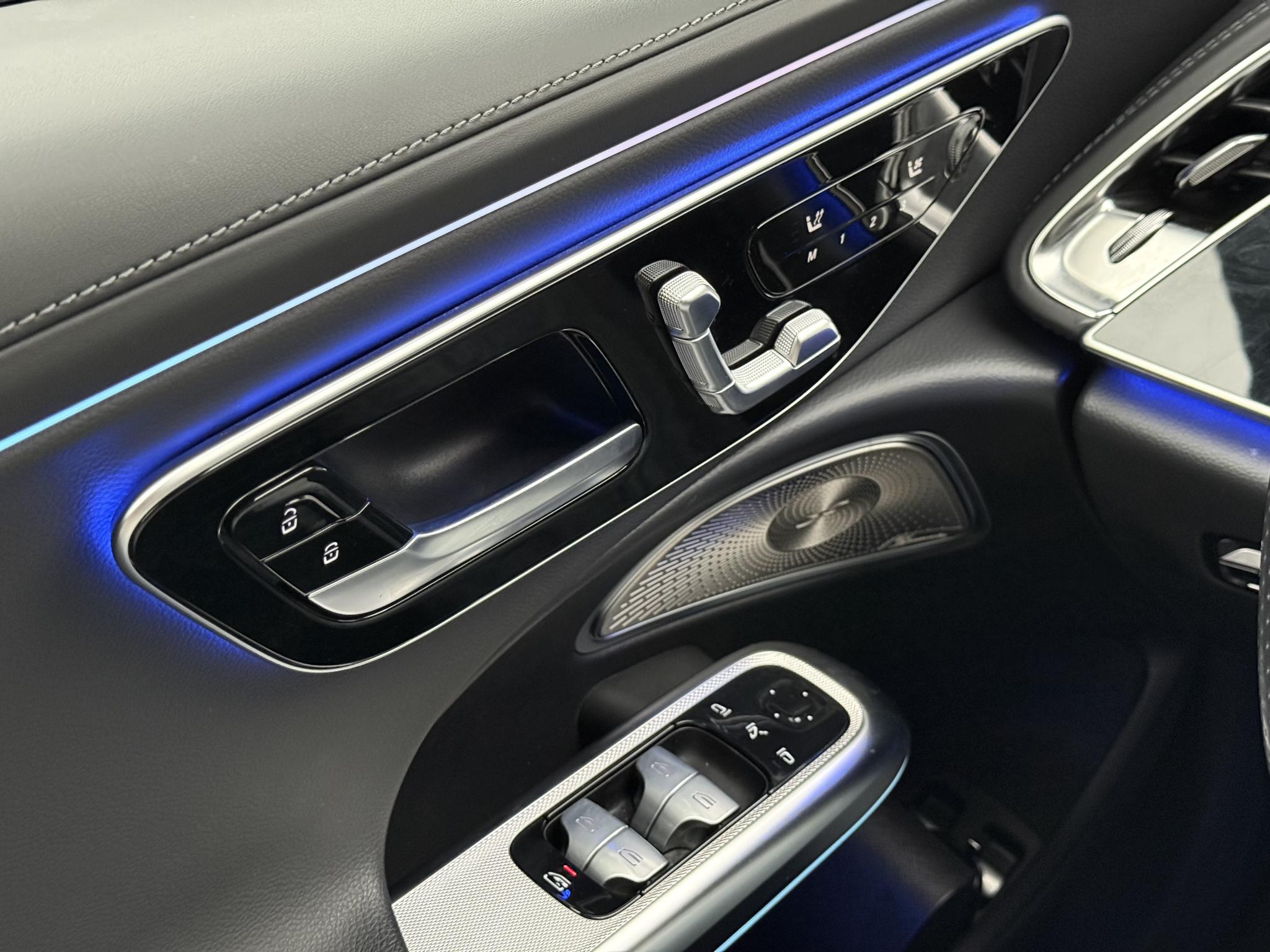 Foto van Mercedes-Benz E 300 E