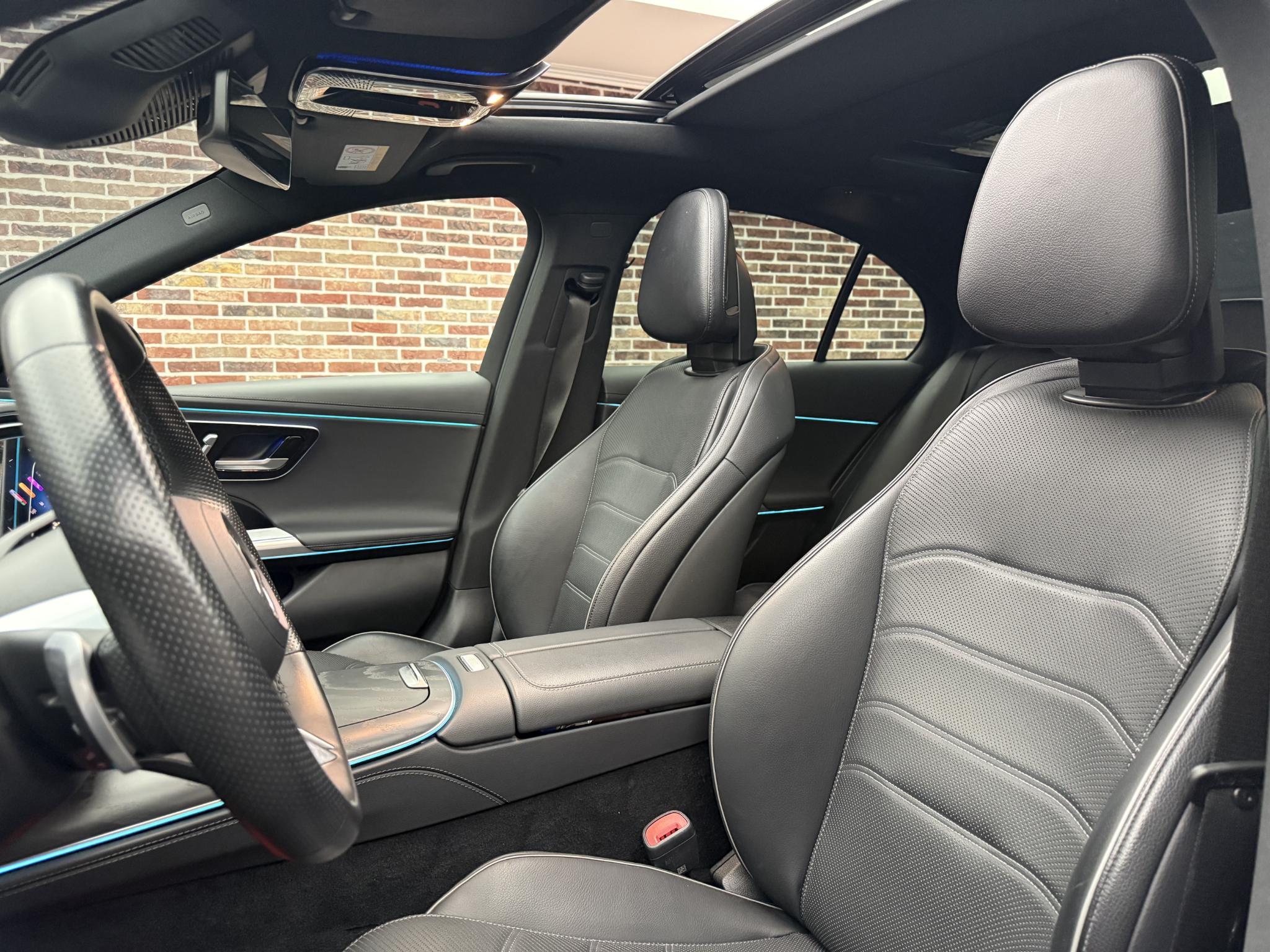 Foto van Mercedes-Benz E 300 E