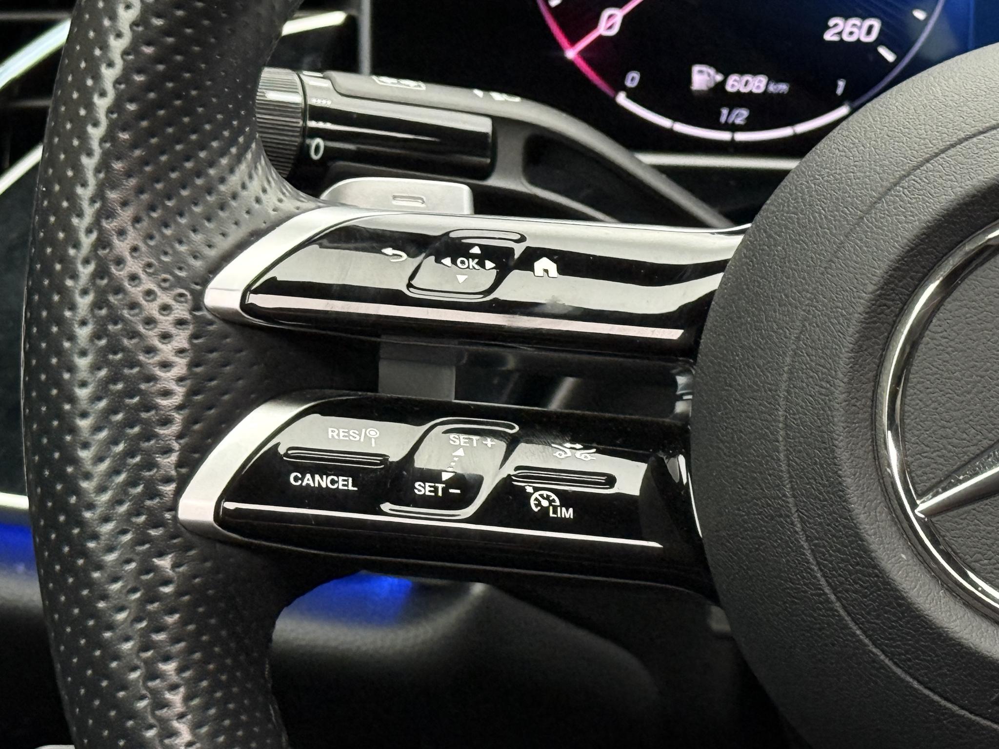 Foto van Mercedes-Benz E 300 E
