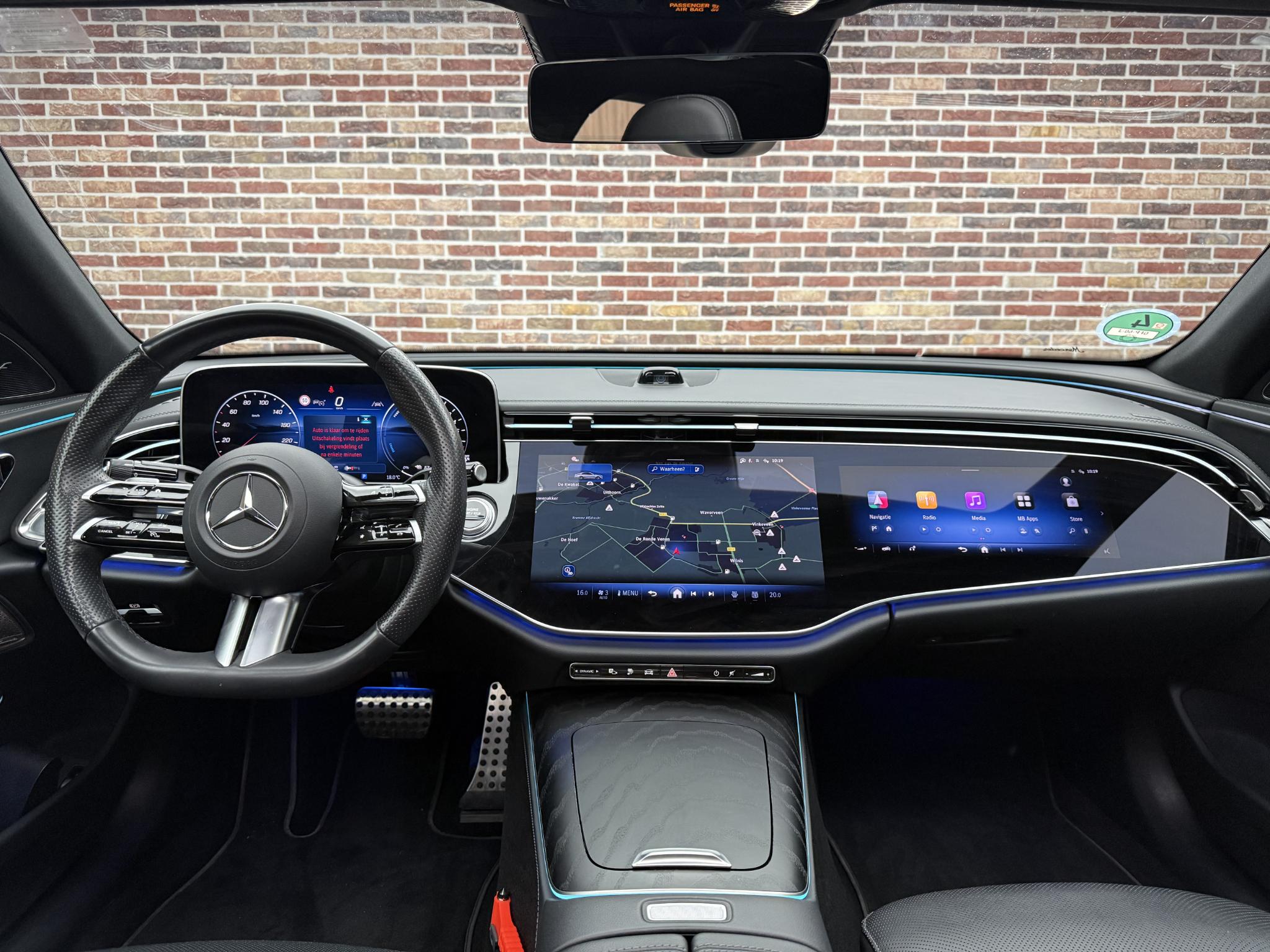 Foto van Mercedes-Benz E 300 E