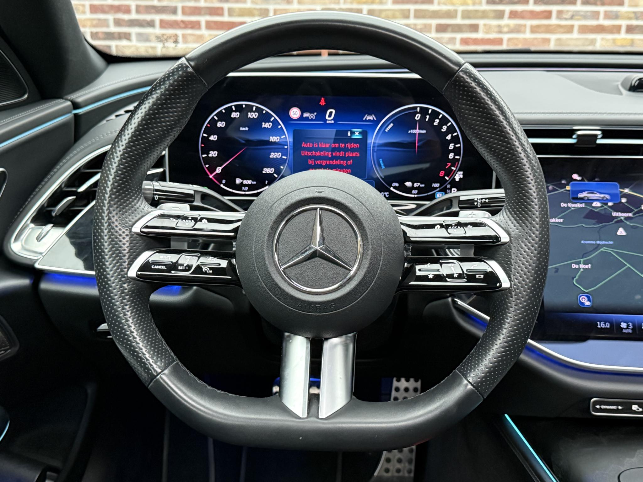 Foto van Mercedes-Benz E 300 E