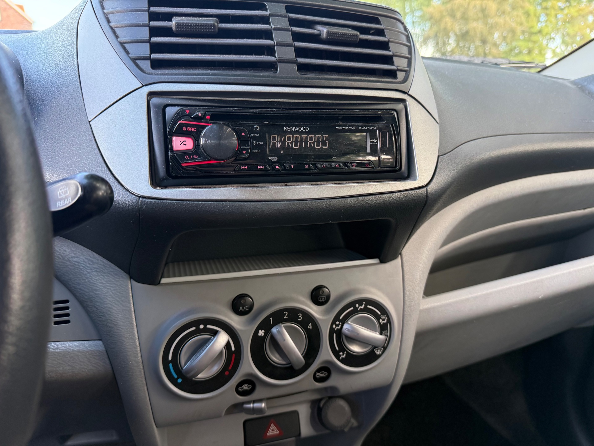 Foto van Nissan Pixo