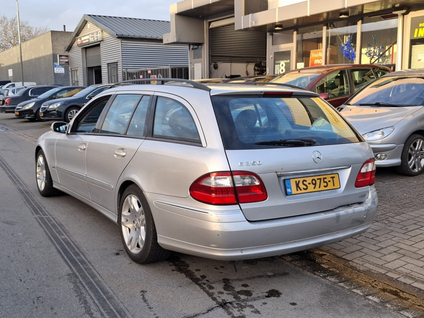 Foto van Mercedes-Benz E 350