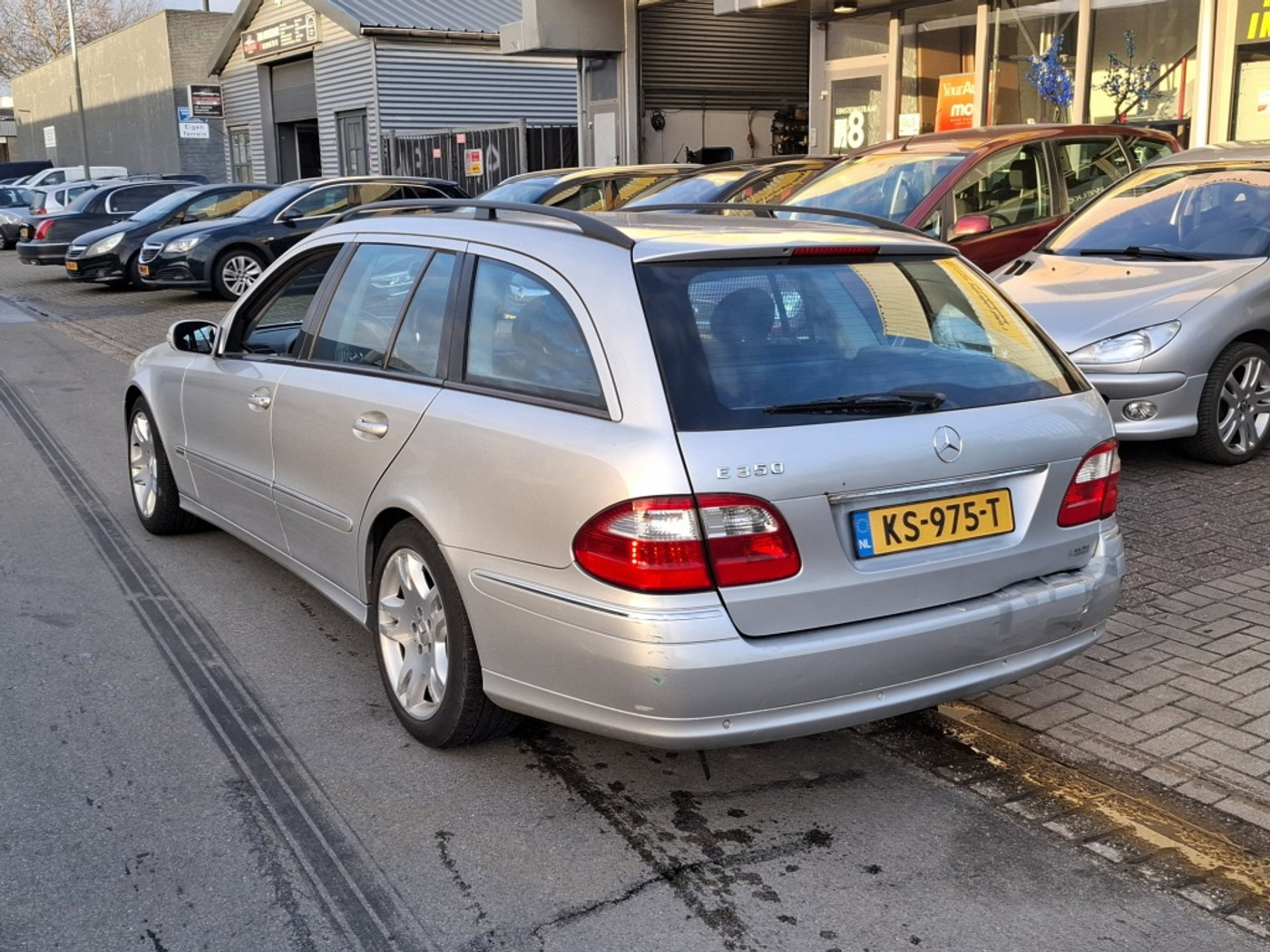 Foto van Mercedes-Benz E 350