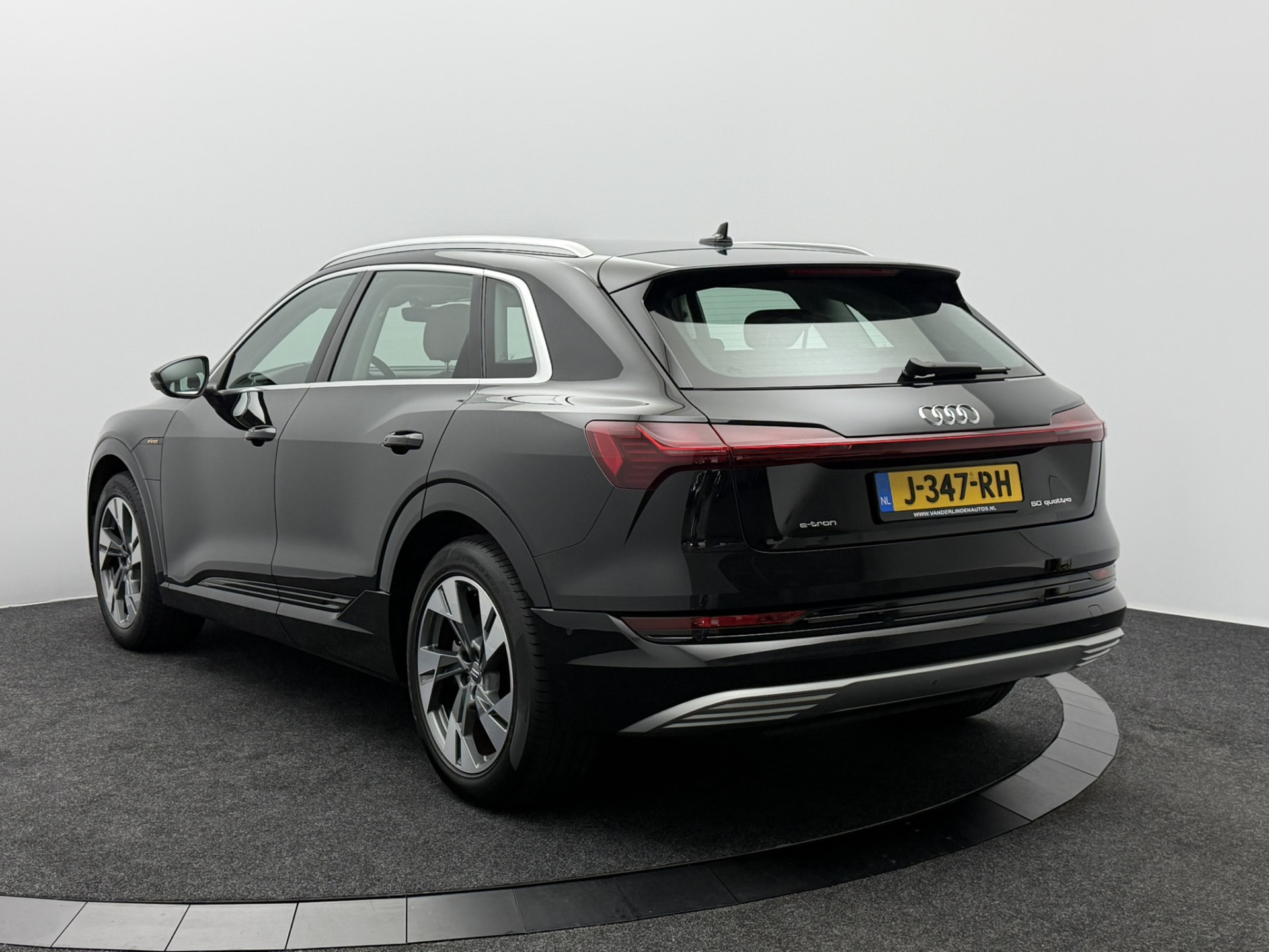 Foto van Audi E-tron 50