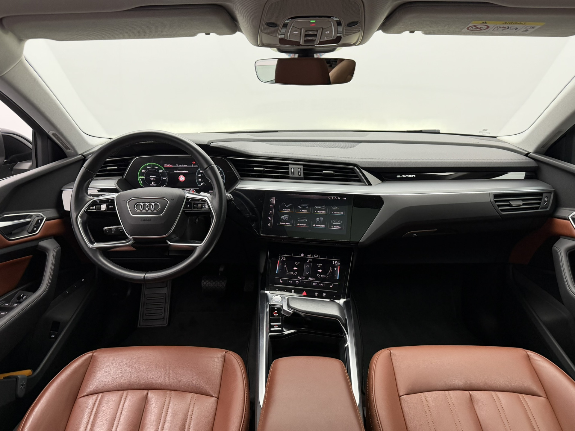 Foto van Audi E-tron 50