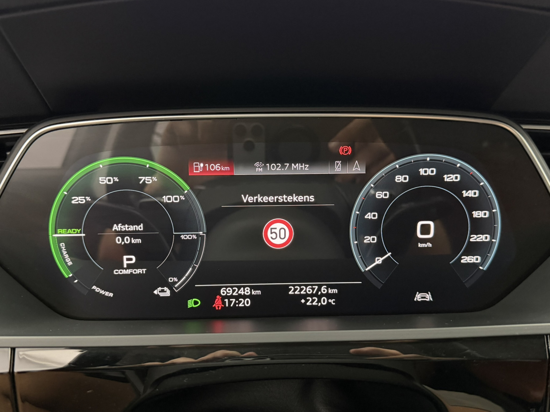 Foto van Audi E-tron 50
