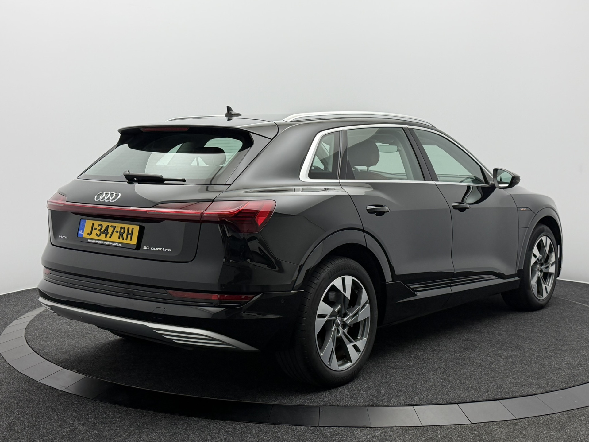 Foto van Audi E-tron 50