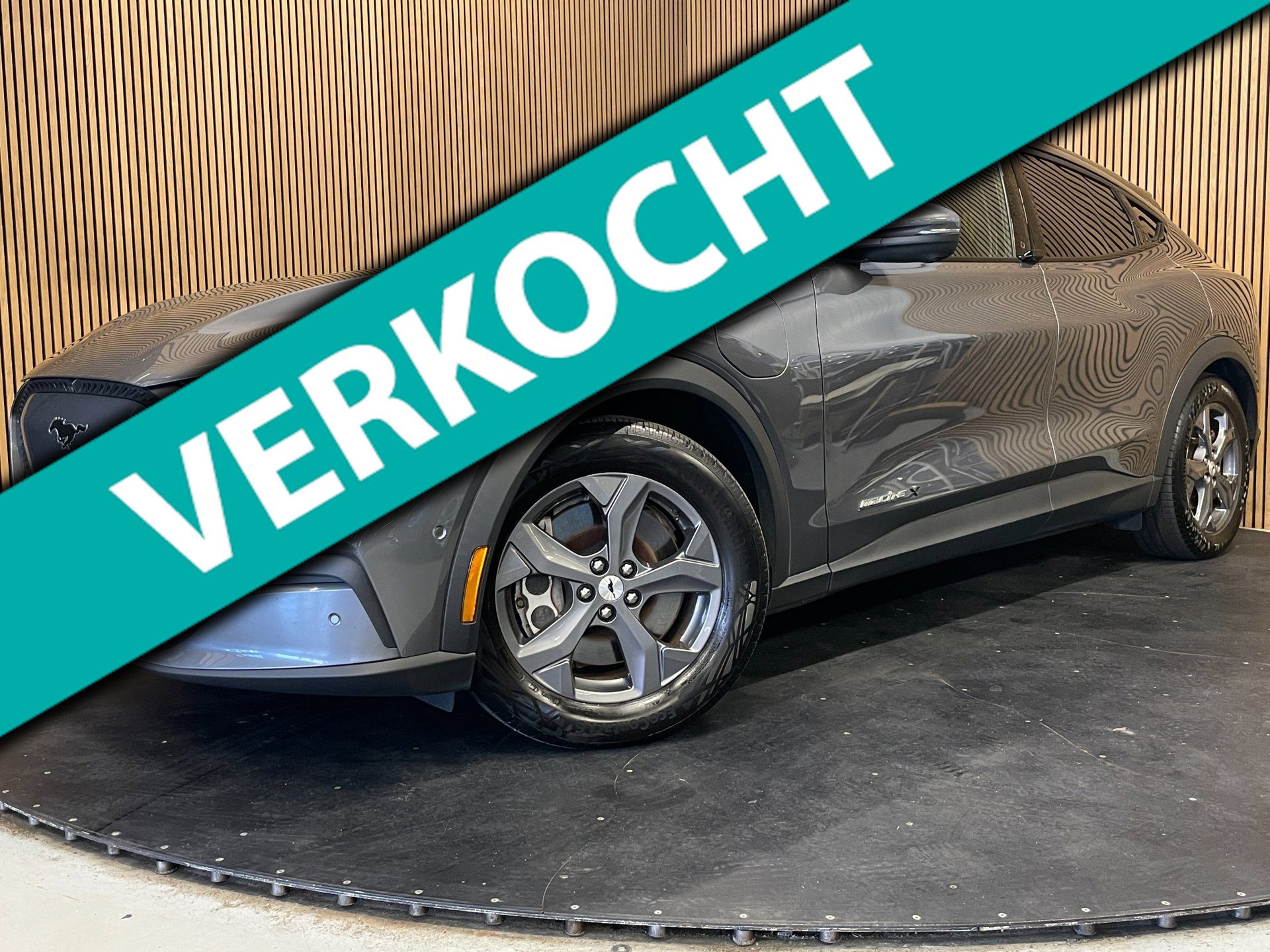 Ford Mustang Mach-e Extended RWD 98 kWh|93% SOH|PANO|MEMORY|LEDER|B&O|ACC|360+V+A-CAMERA|CARPLAY|STOEL+STUURVERW.|NL|NAP|INCL.BTW| 2021 - voorkant