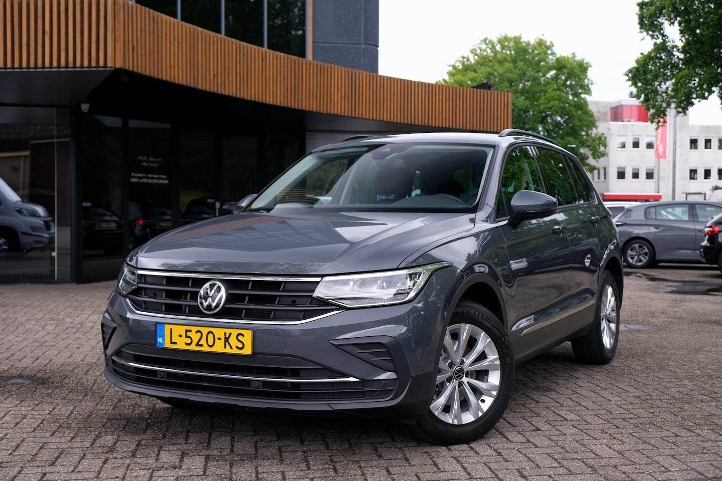 Volkswagen Tiguan 1.5 TSI Life|Rijklaar|ACC|Trekhaak|Carplay|1e Eigenaar|Goed onderhouden 2021 - voorkant