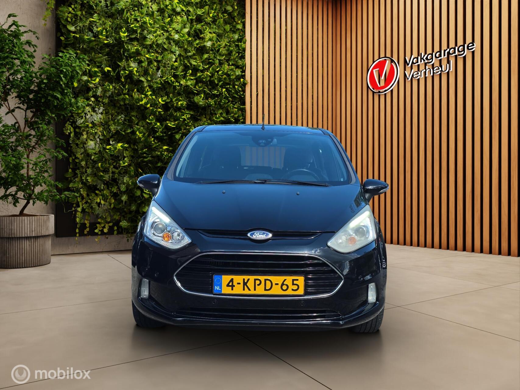 Foto van Ford B-max