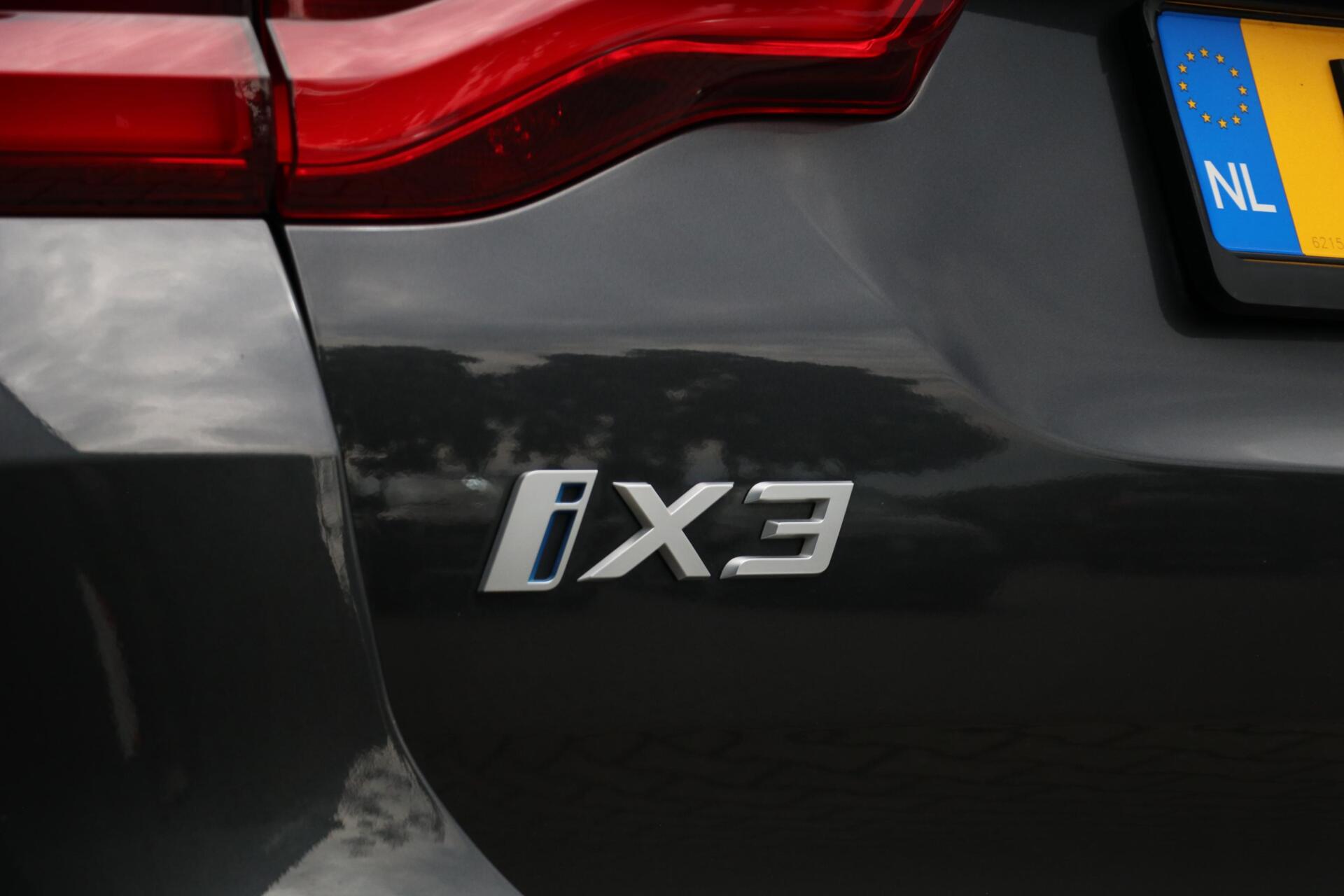 Foto van BMW Ix3