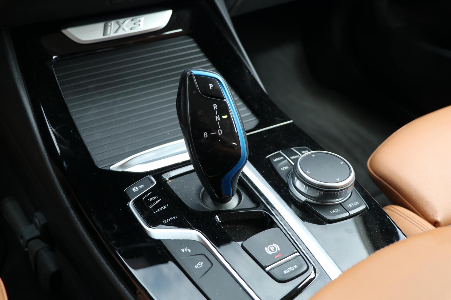 Foto van BMW Ix3