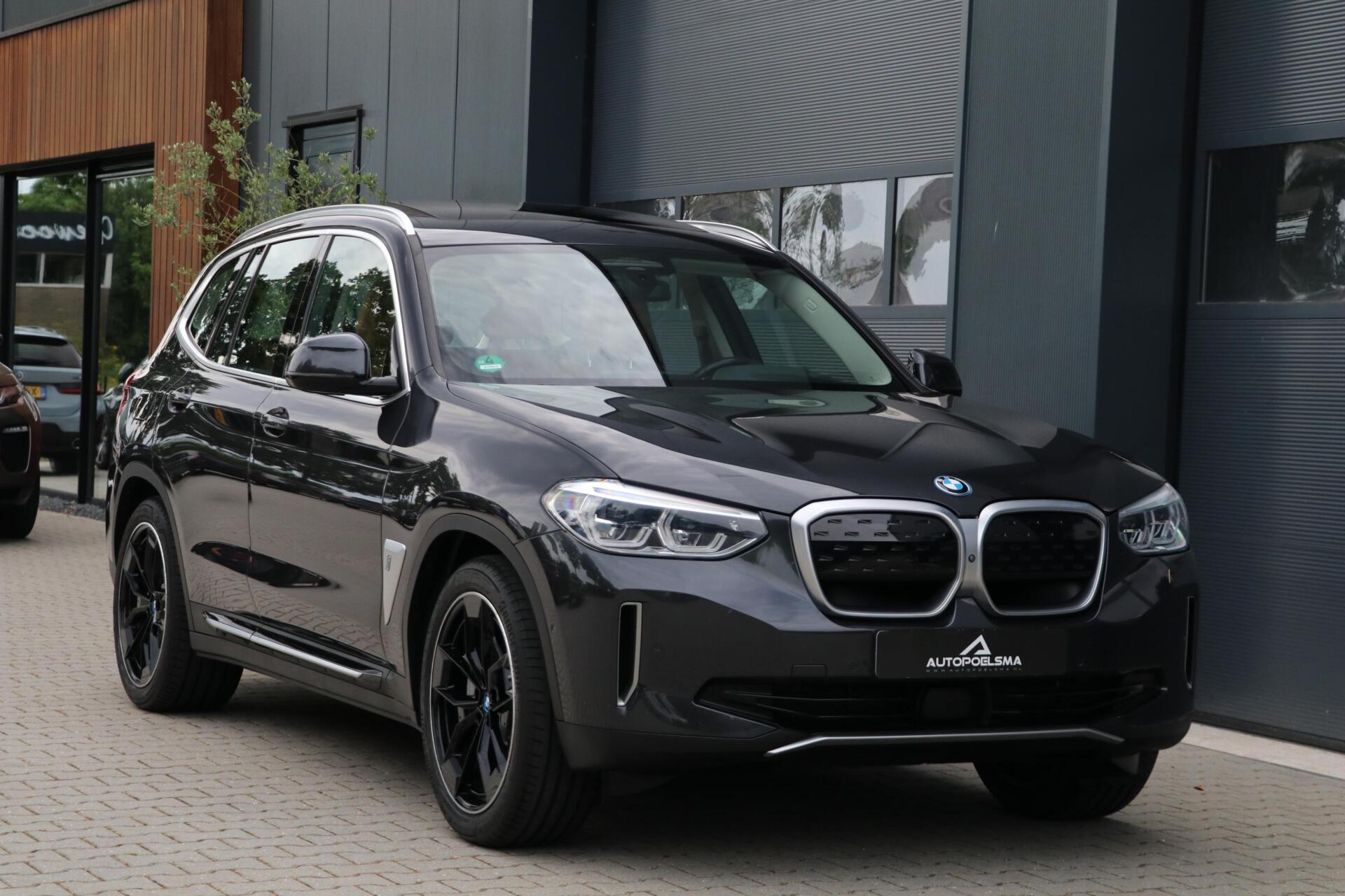Foto van BMW Ix3