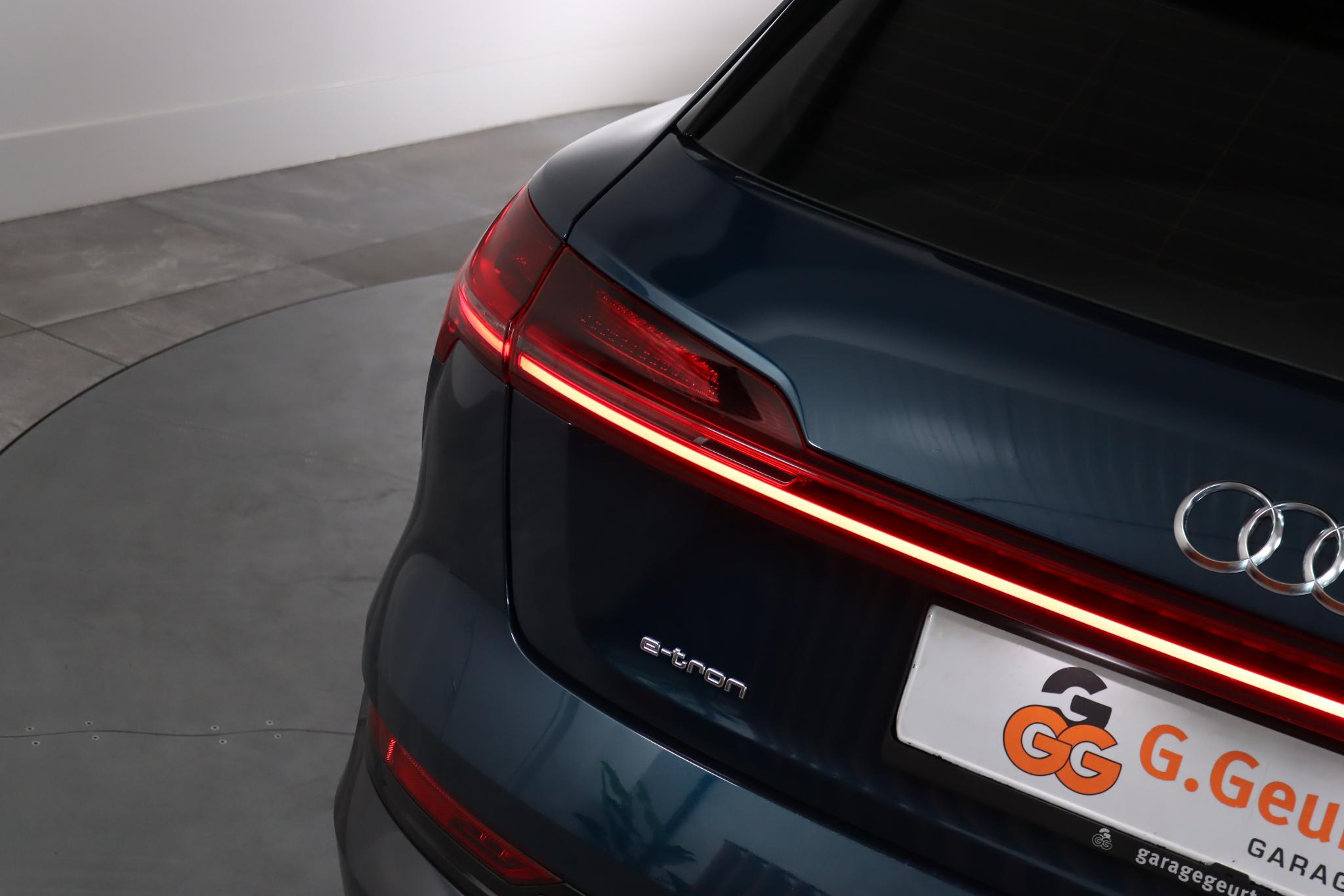 Foto van Audi E-tron