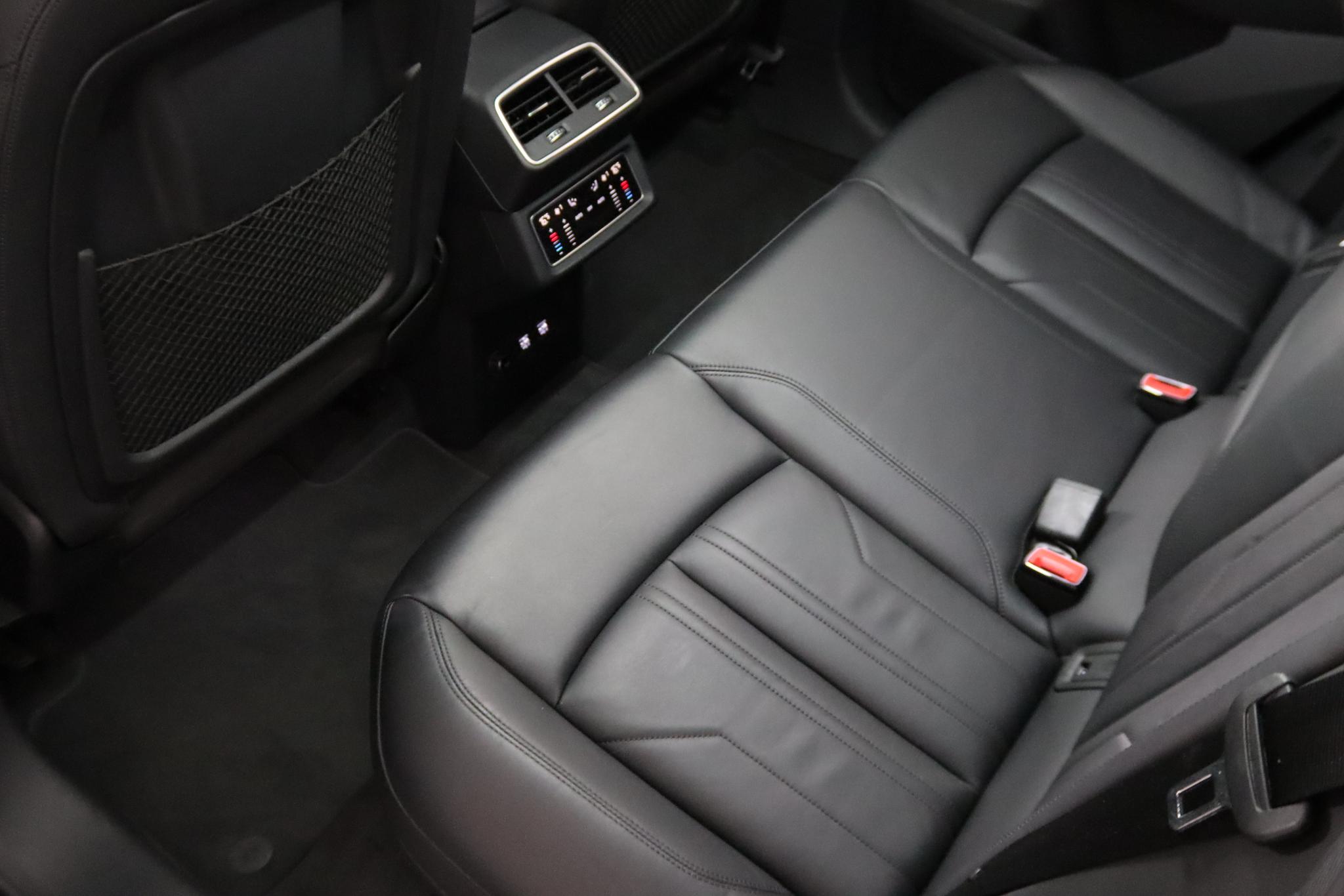 Foto van Audi E-tron