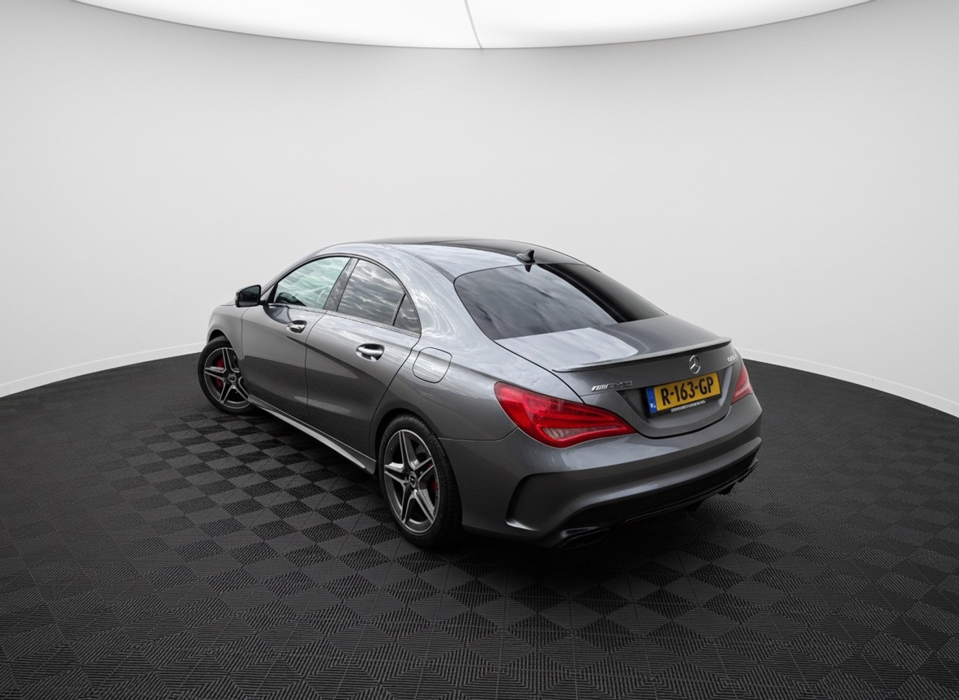 Foto van Mercedes-Benz AMG Cla 45