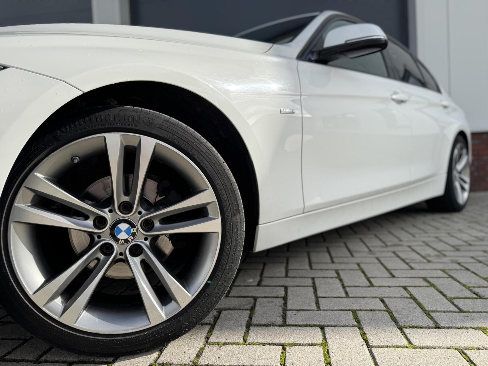 Foto van BMW 320d Efficient Dynamics