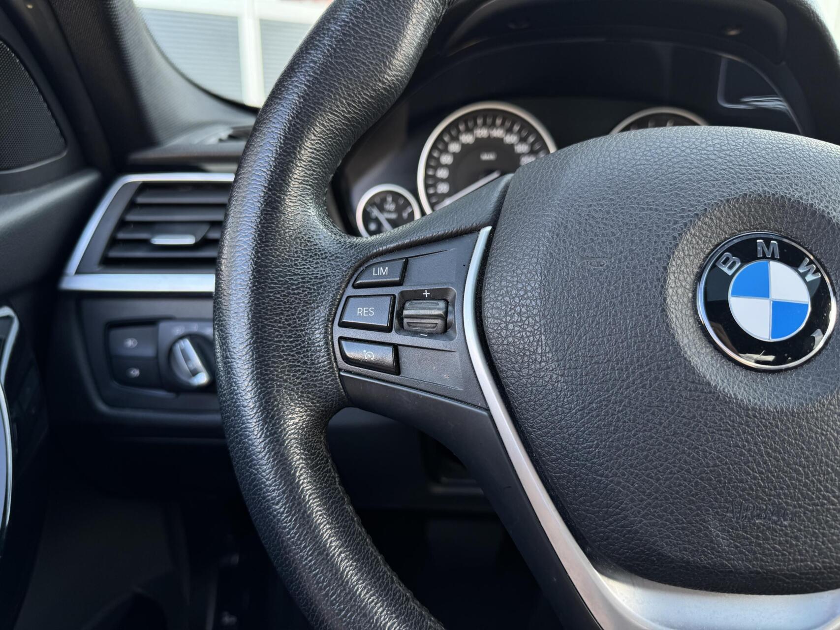 Foto van BMW 320d Efficient Dynamics