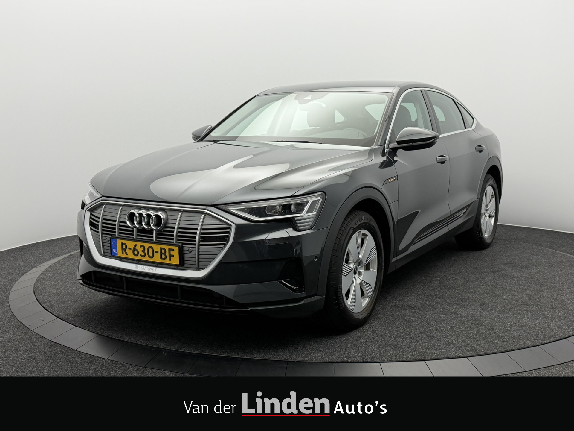 Audi E-tron Sportback 55 55 quattro edition 95 kWh SOH 94,7% | Matrix Led | Twin Leder | Navigatie | Luchtvering 2022 - voorkant