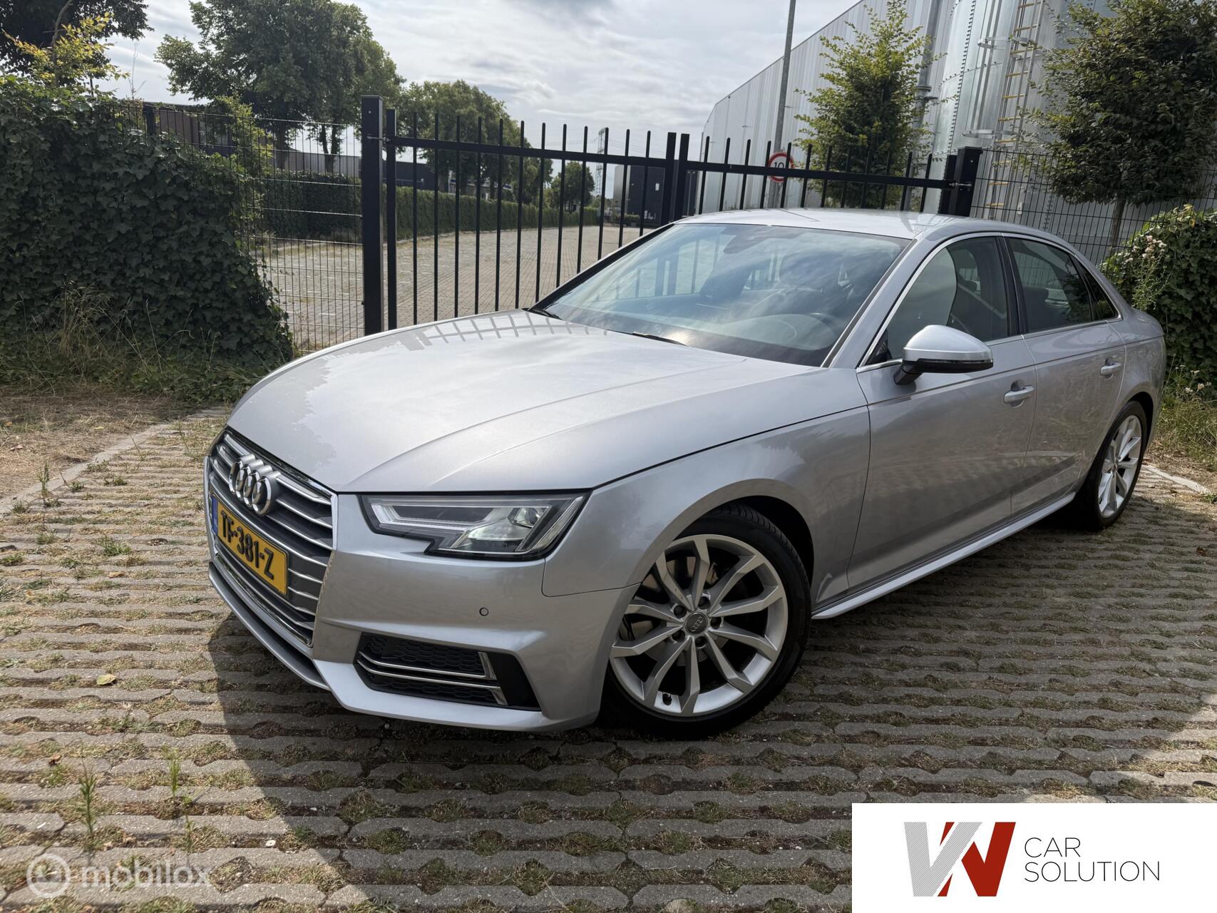Audi A4 Limousine 1.4 TFSI 2X S-LINE NAP CARPLAY NAVI CLIMA 2018 - voorkant