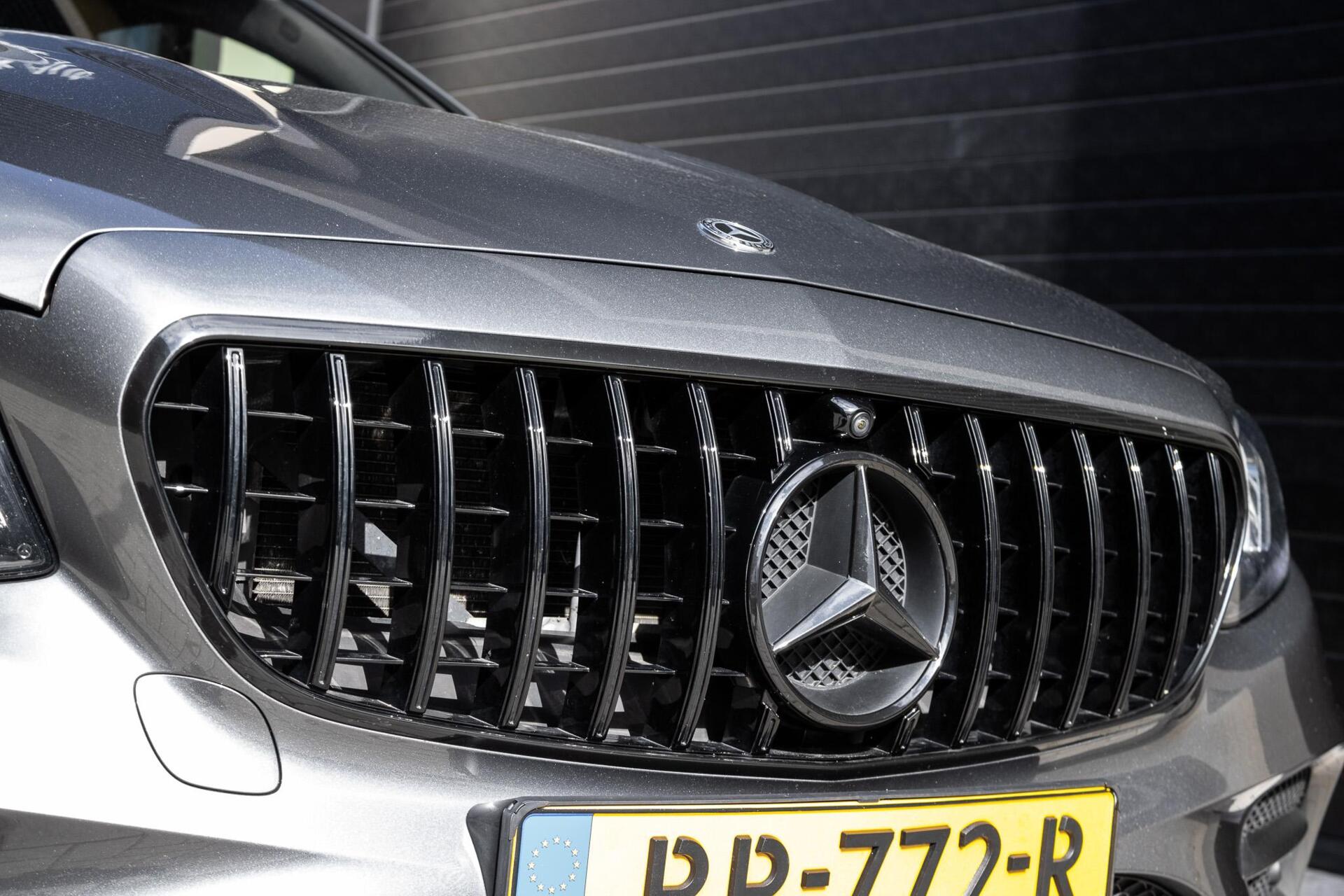 Foto van Mercedes-Benz E 300