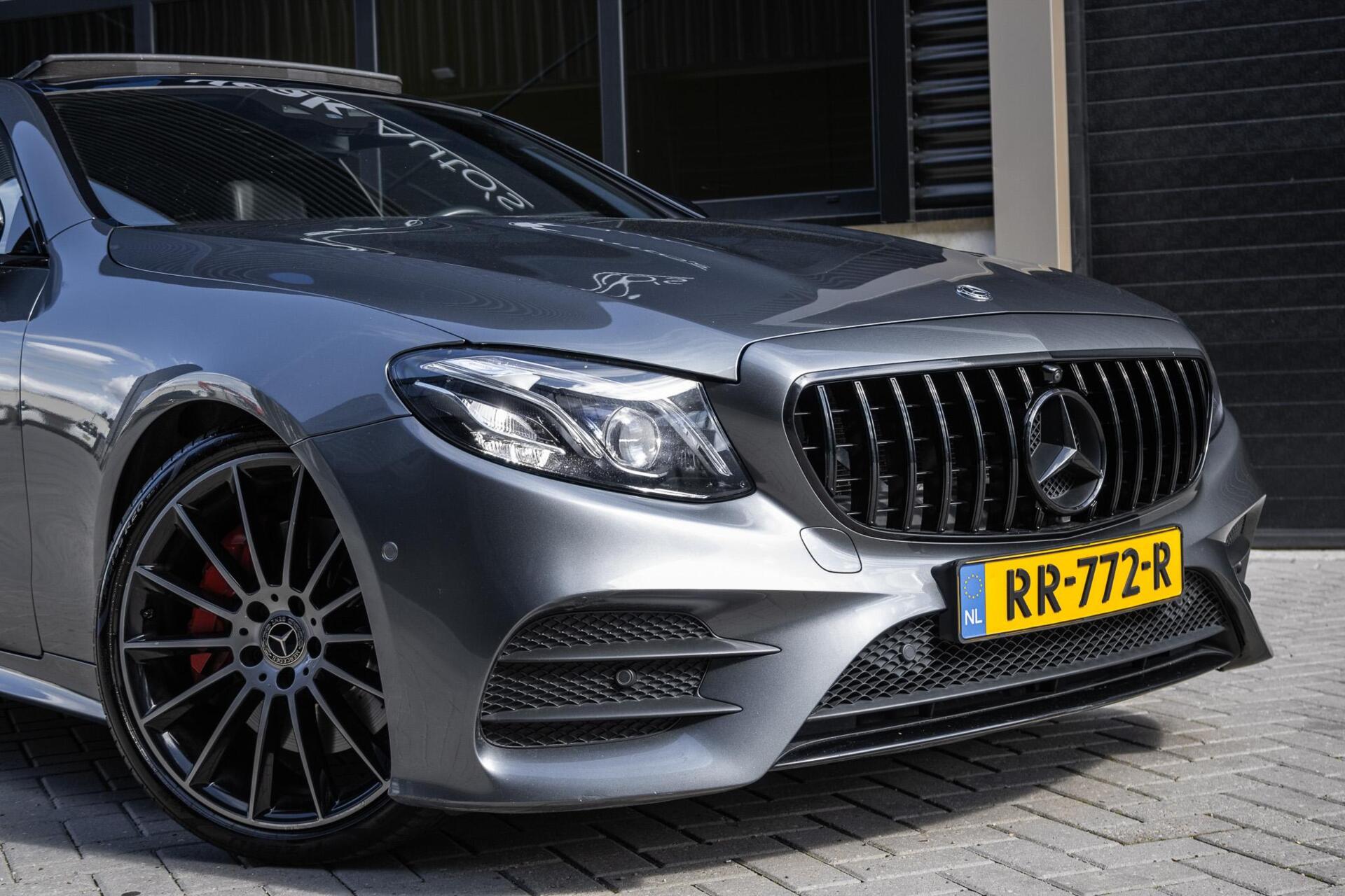 Foto van Mercedes-Benz E 300