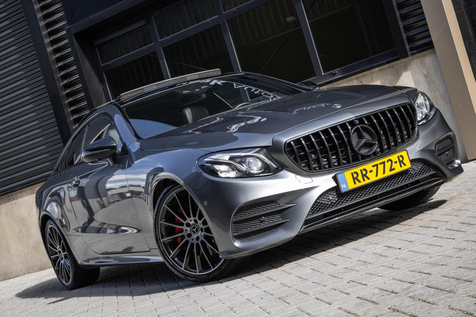 Foto van Mercedes-Benz E 300