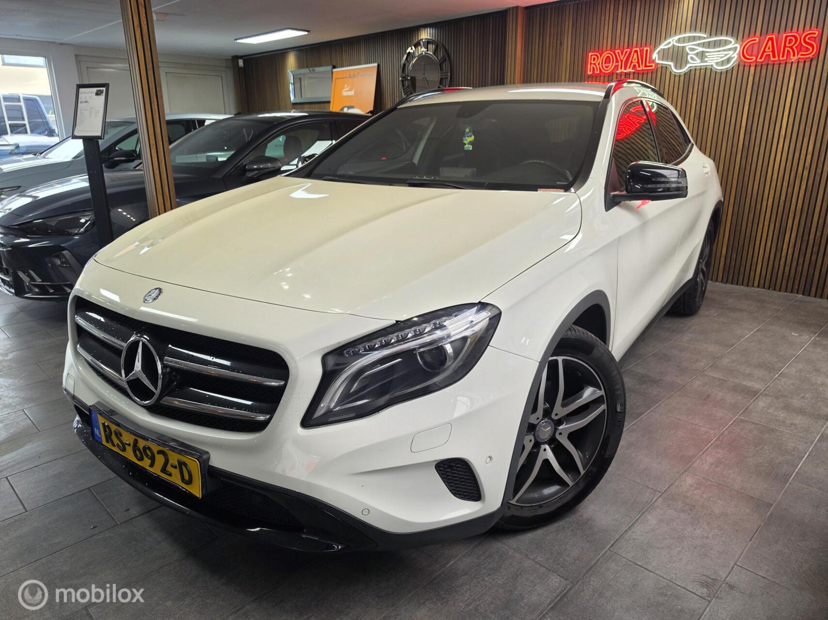 Mercedes-Benz Gla 180 CDI 180 d Lease Edition Ambition| Led Pakket 2015 - voorkant